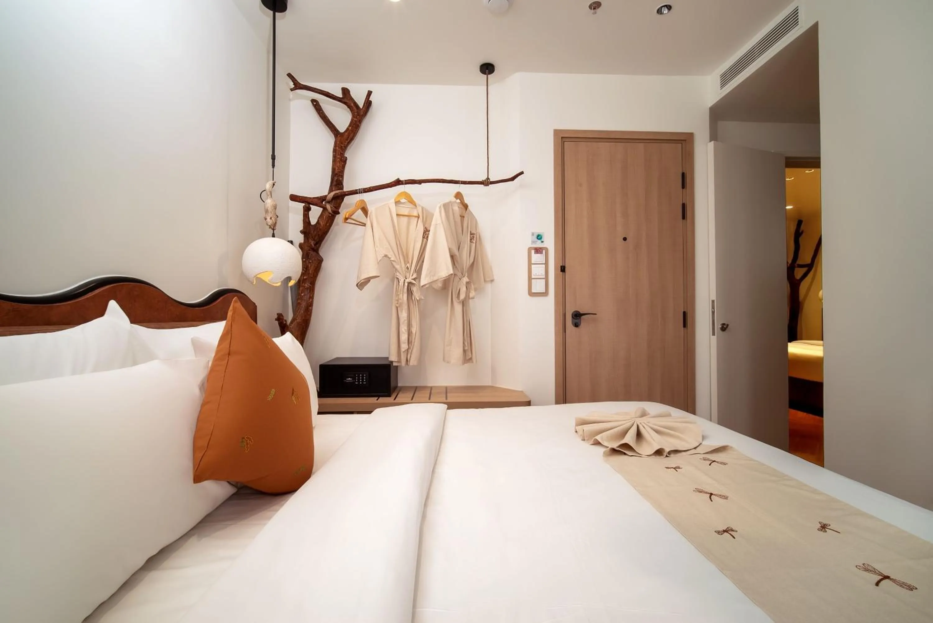 Bed in Me Saigon Boutique Hotel