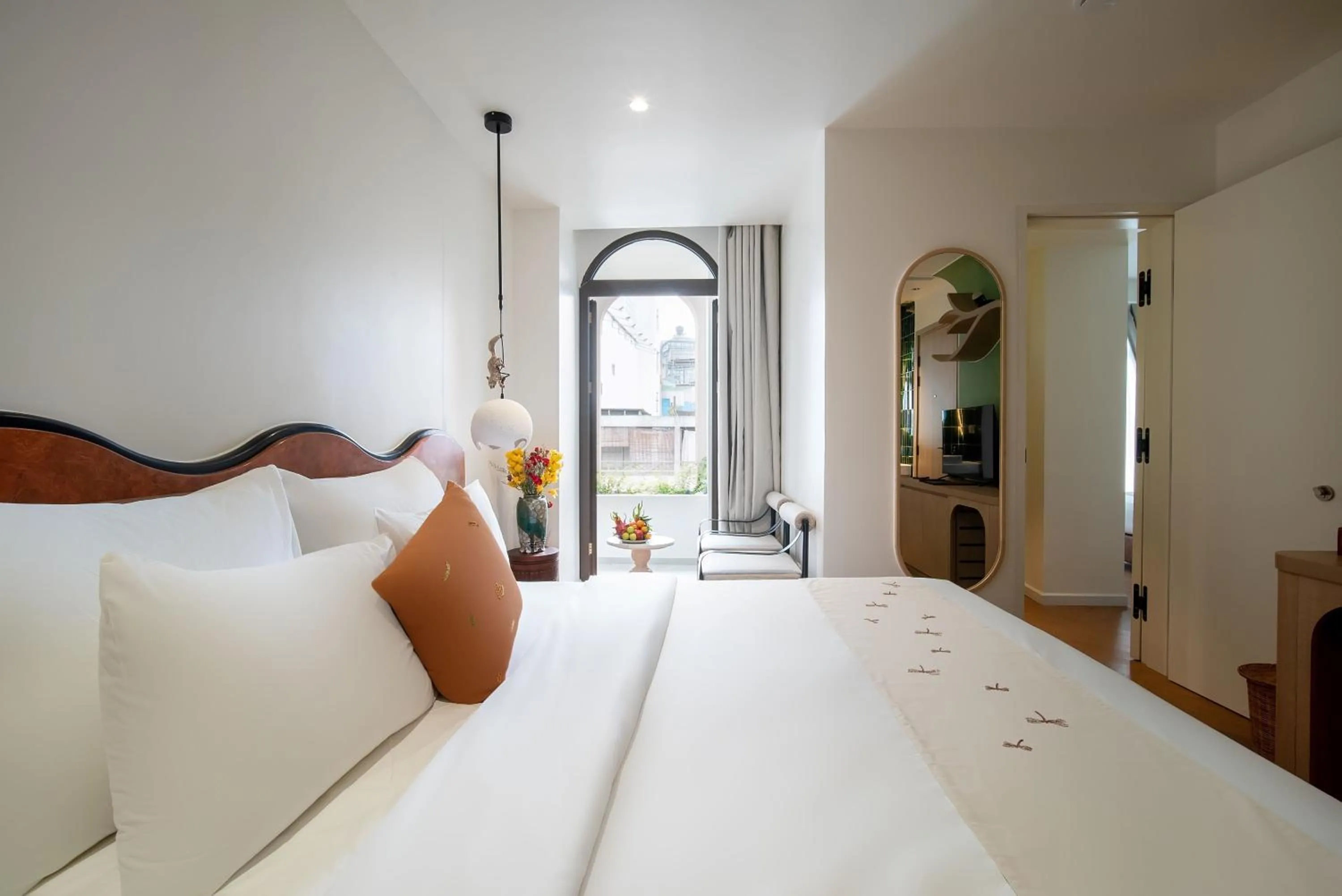 Bed in Me Saigon Boutique Hotel