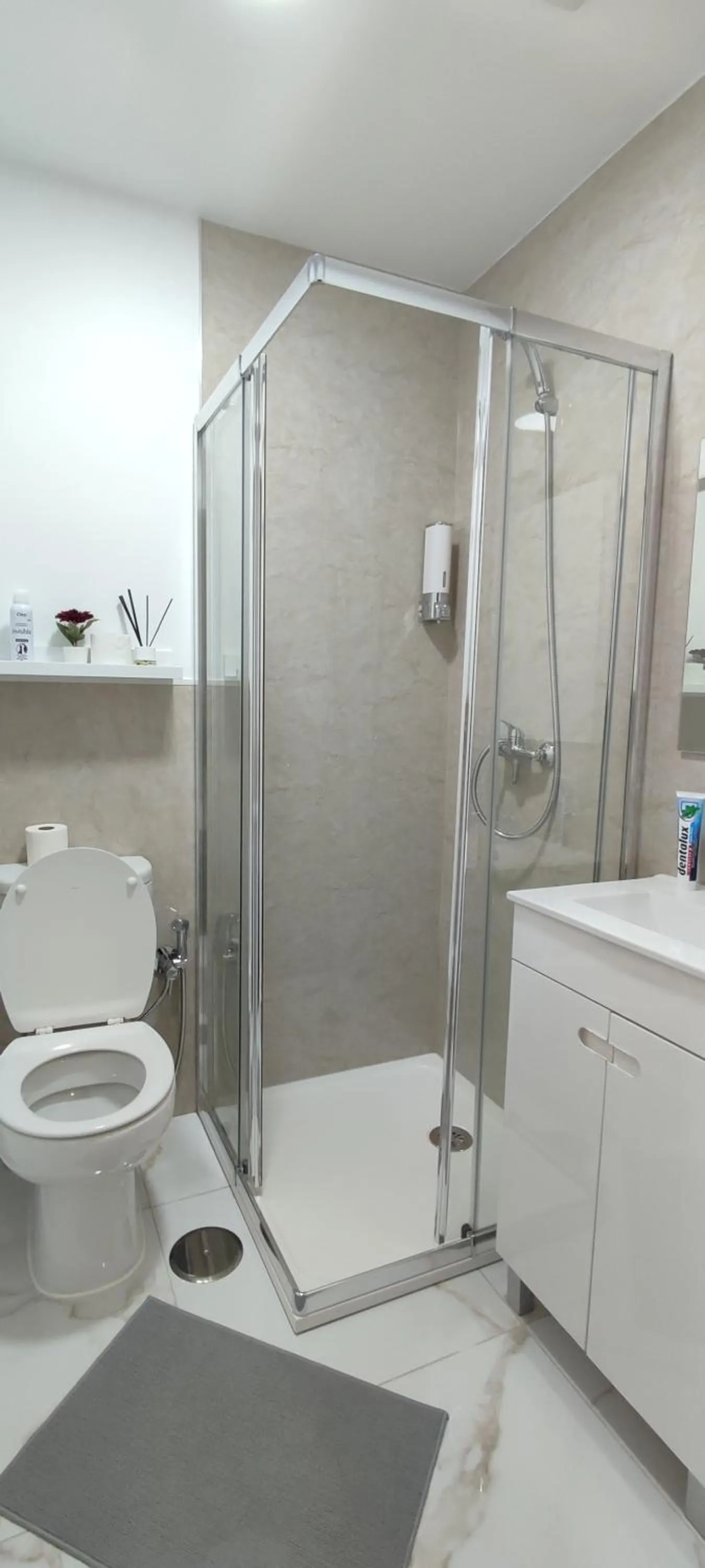 Toilet in Habtiar Guest House