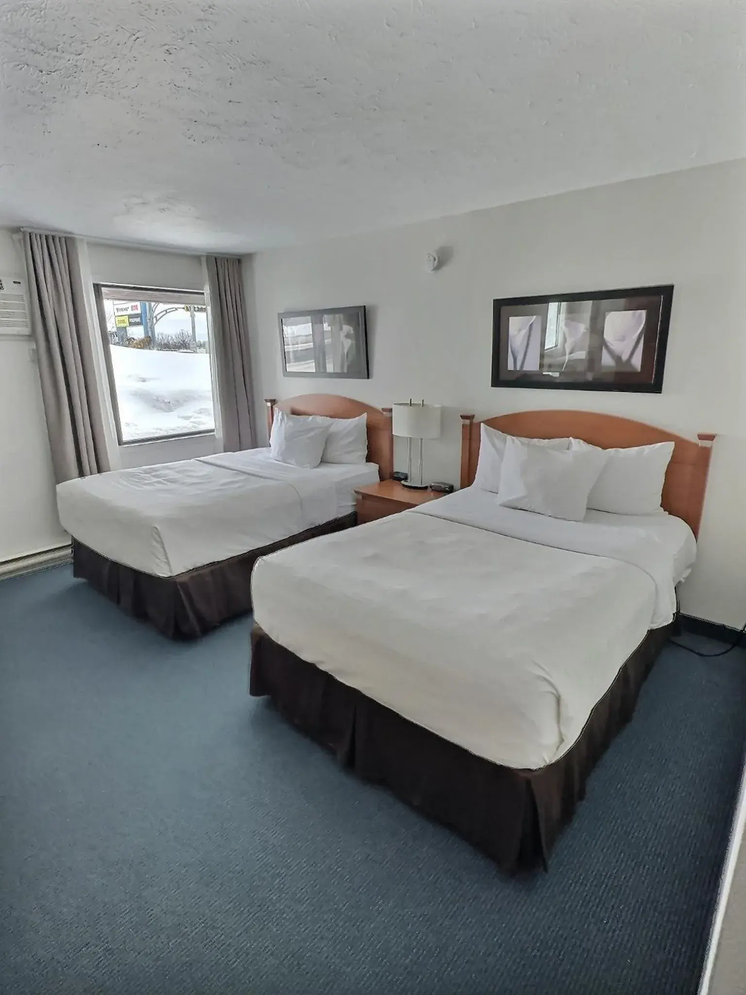 Standard Double Room with Two Double Beds in Quality Inn Rouyn-Noranda Standard Double Room with Two Double Beds in Quality Inn Rouyn-Noranda
