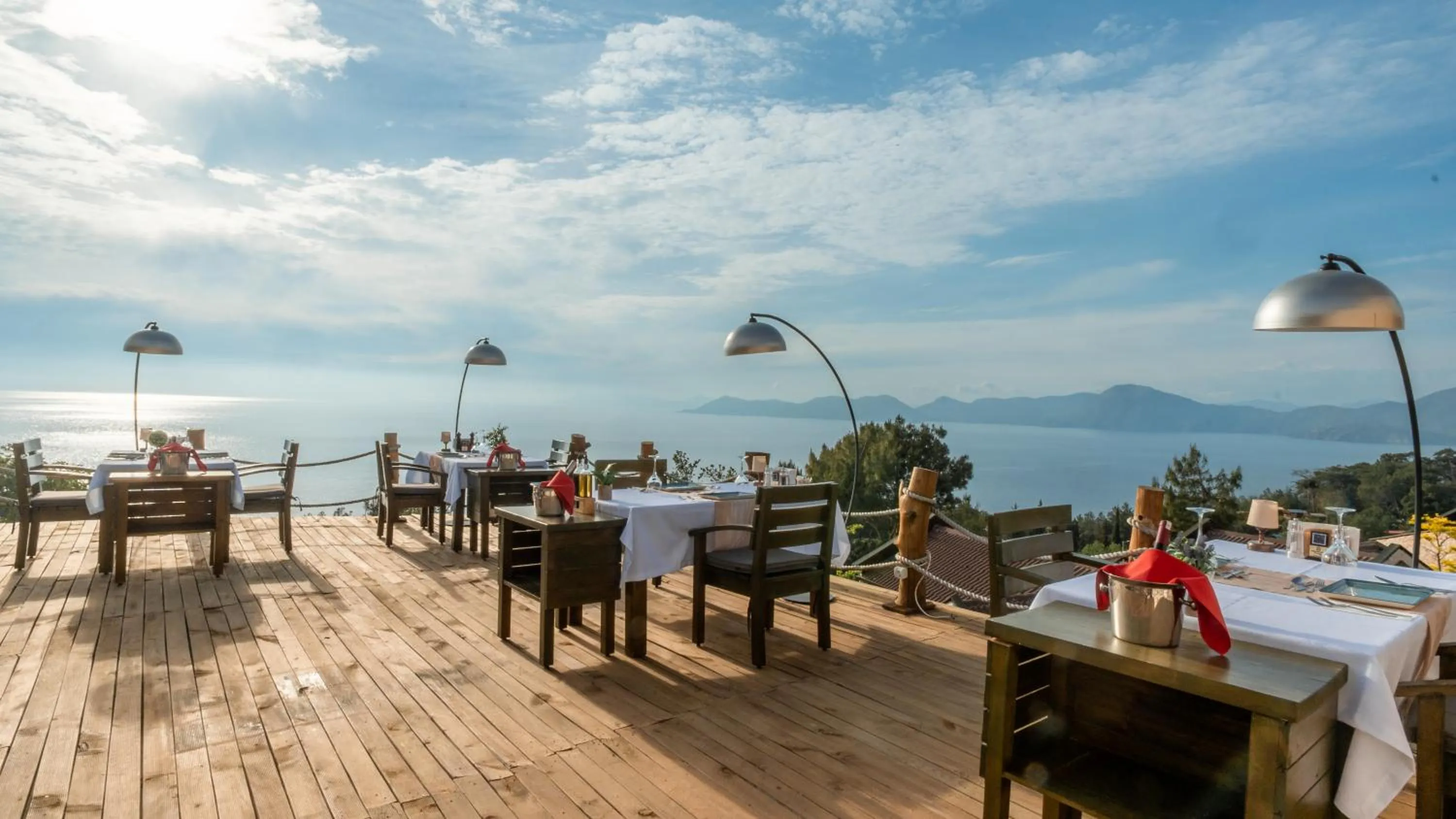 Restaurant/places to eat in Vista Del Amor Faralya