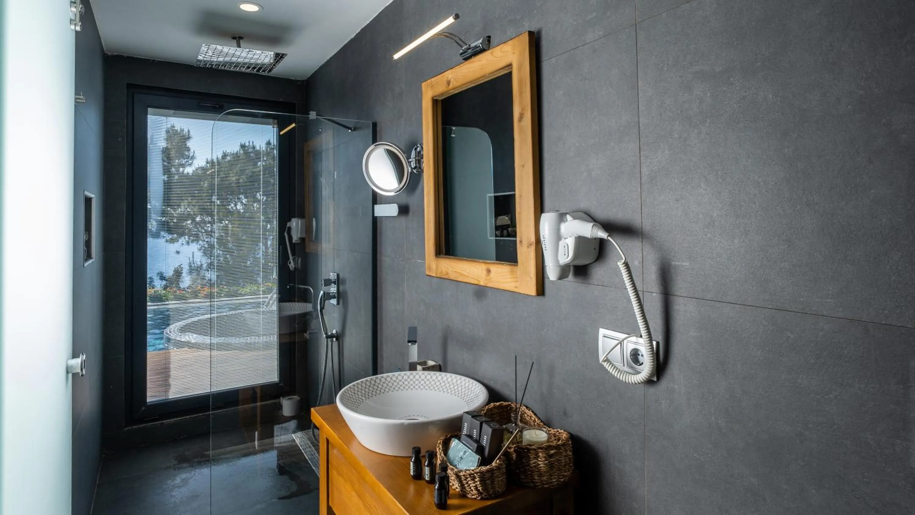 Bathroom in Vista Del Amor Faralya