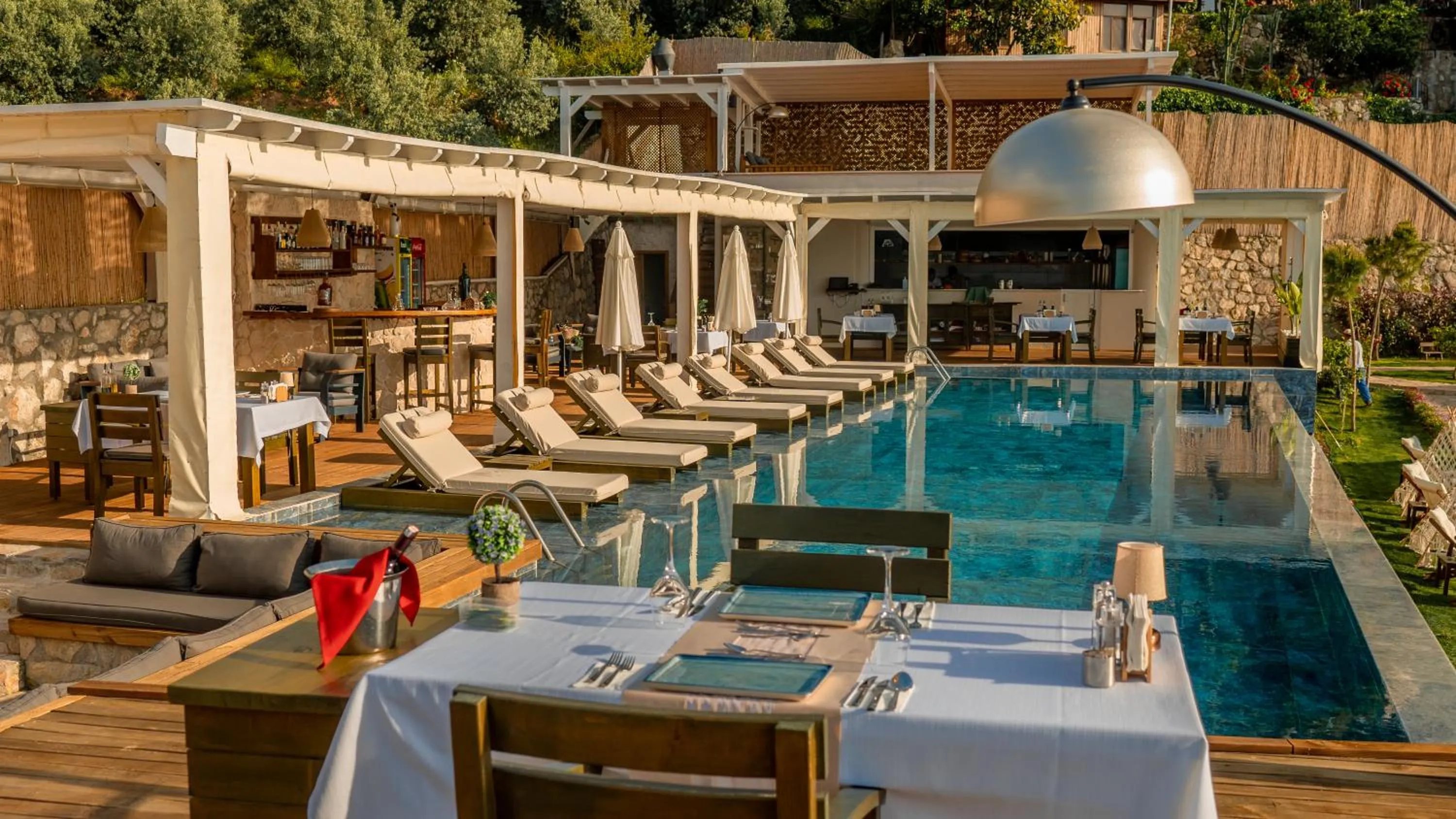 Day in Vista Del Amor Faralya