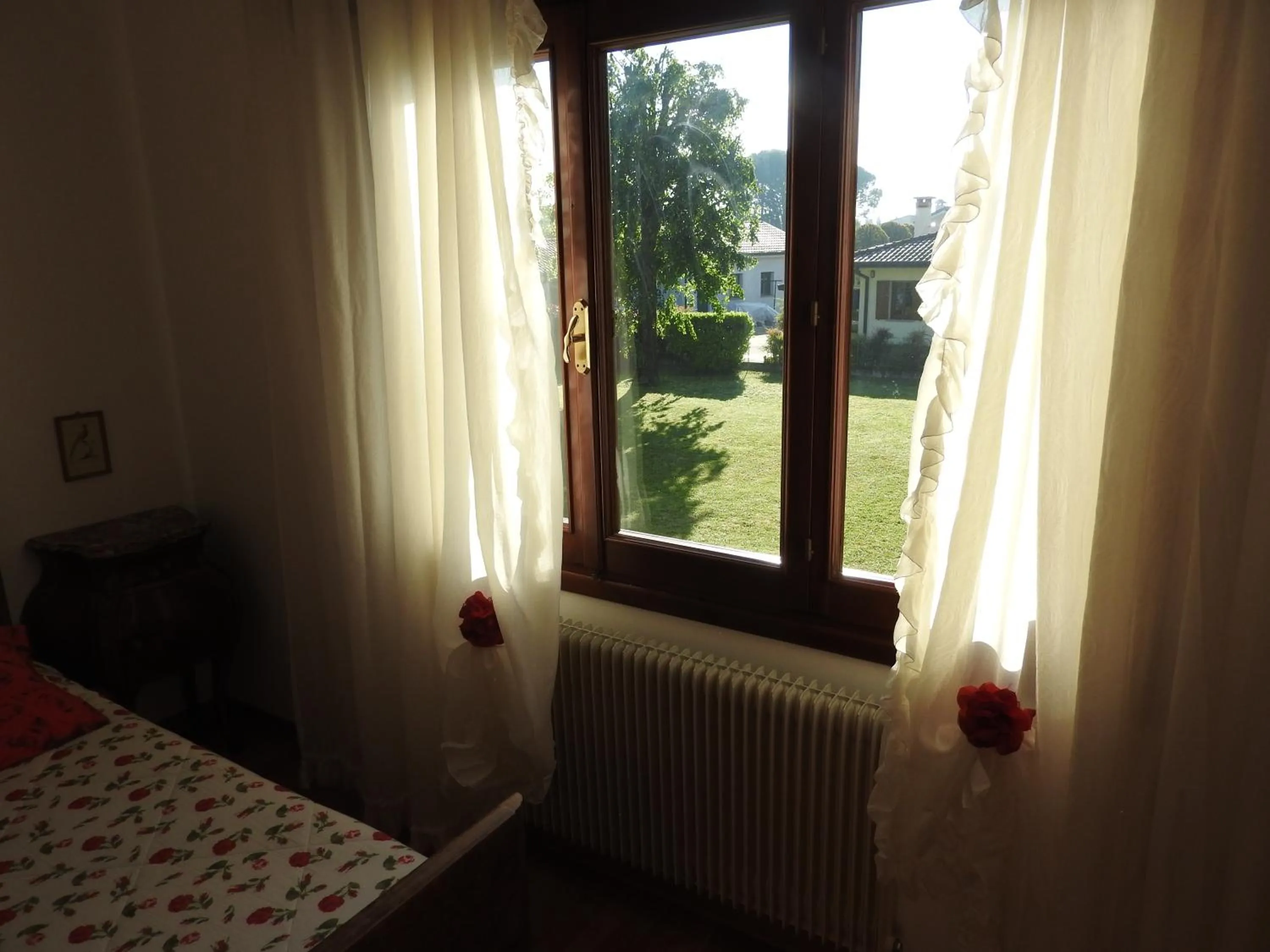 Garden view, Bed in Villa Venezia