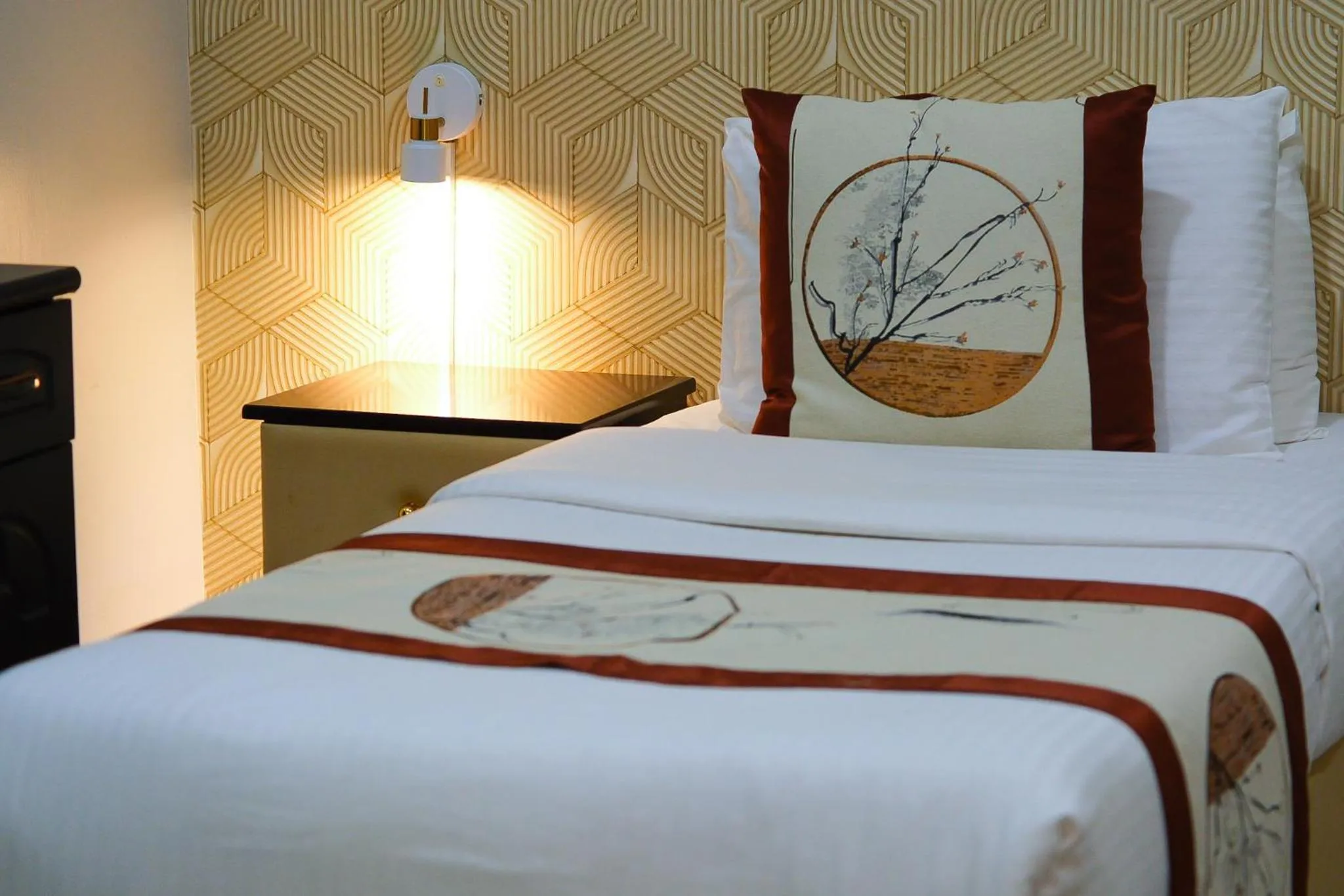 Bed in AL MARSA HOTEL APARTMENTS