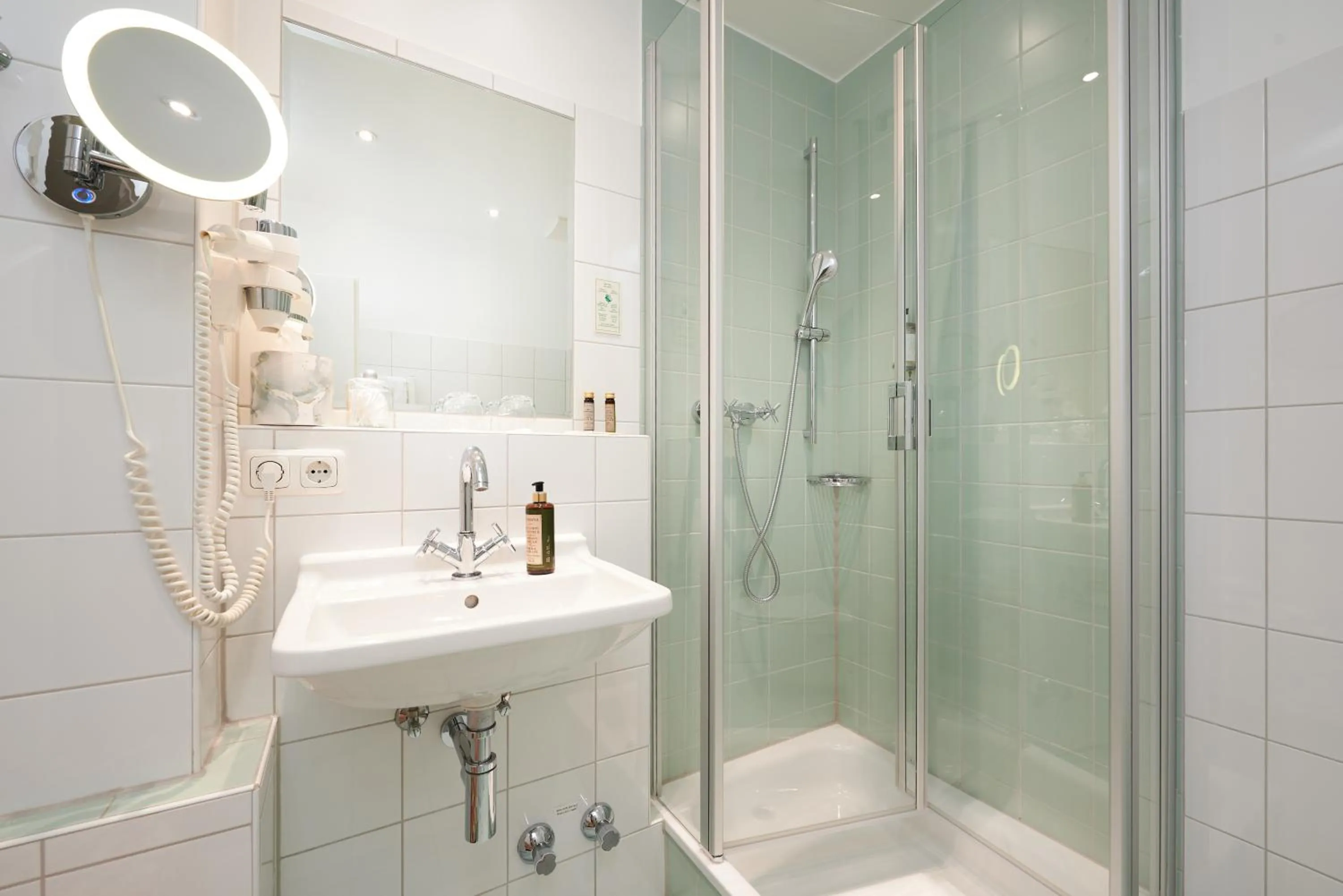 Shower in Design-Boutique Hotel Vosteen