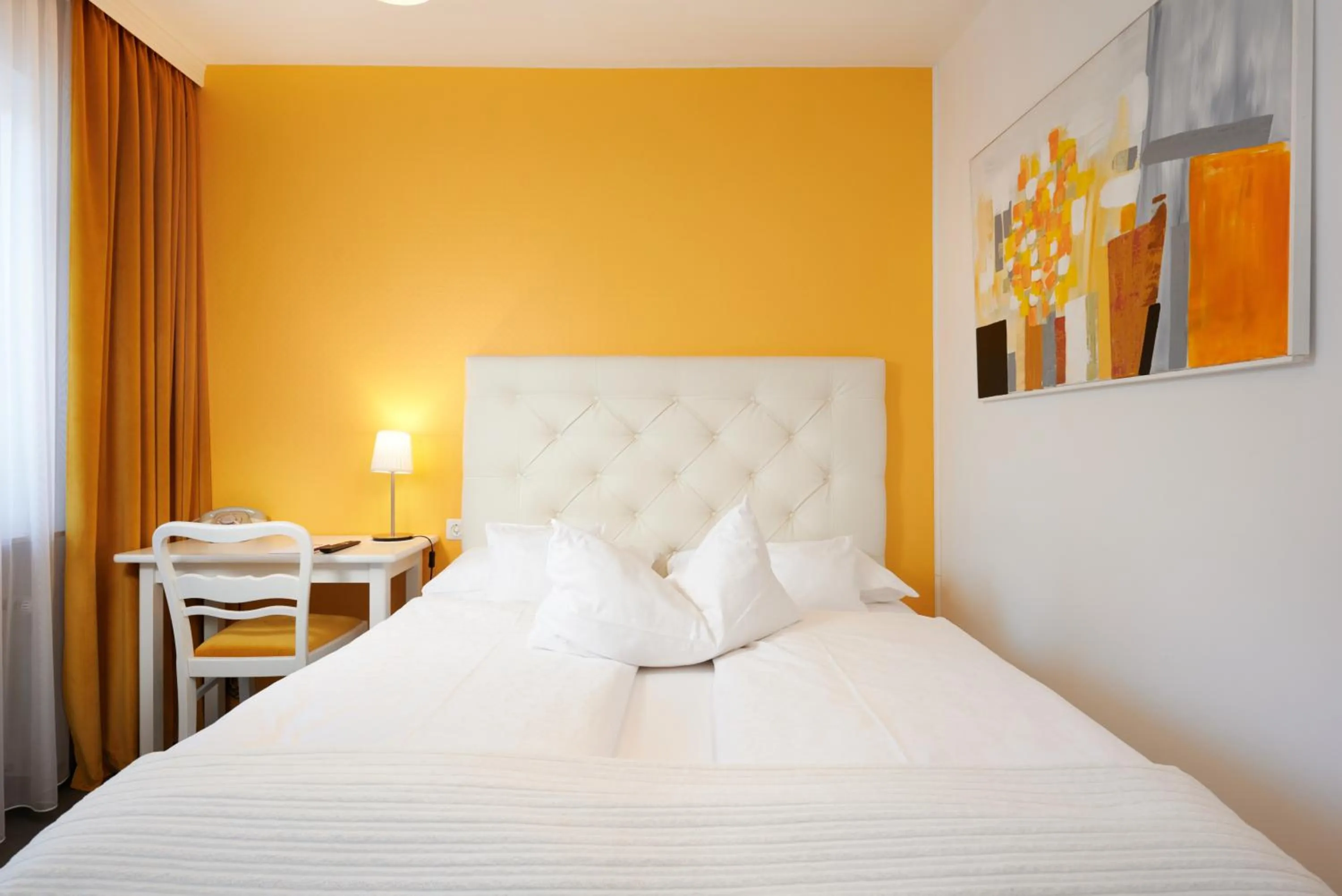 Bed in Design-Boutique Hotel Vosteen