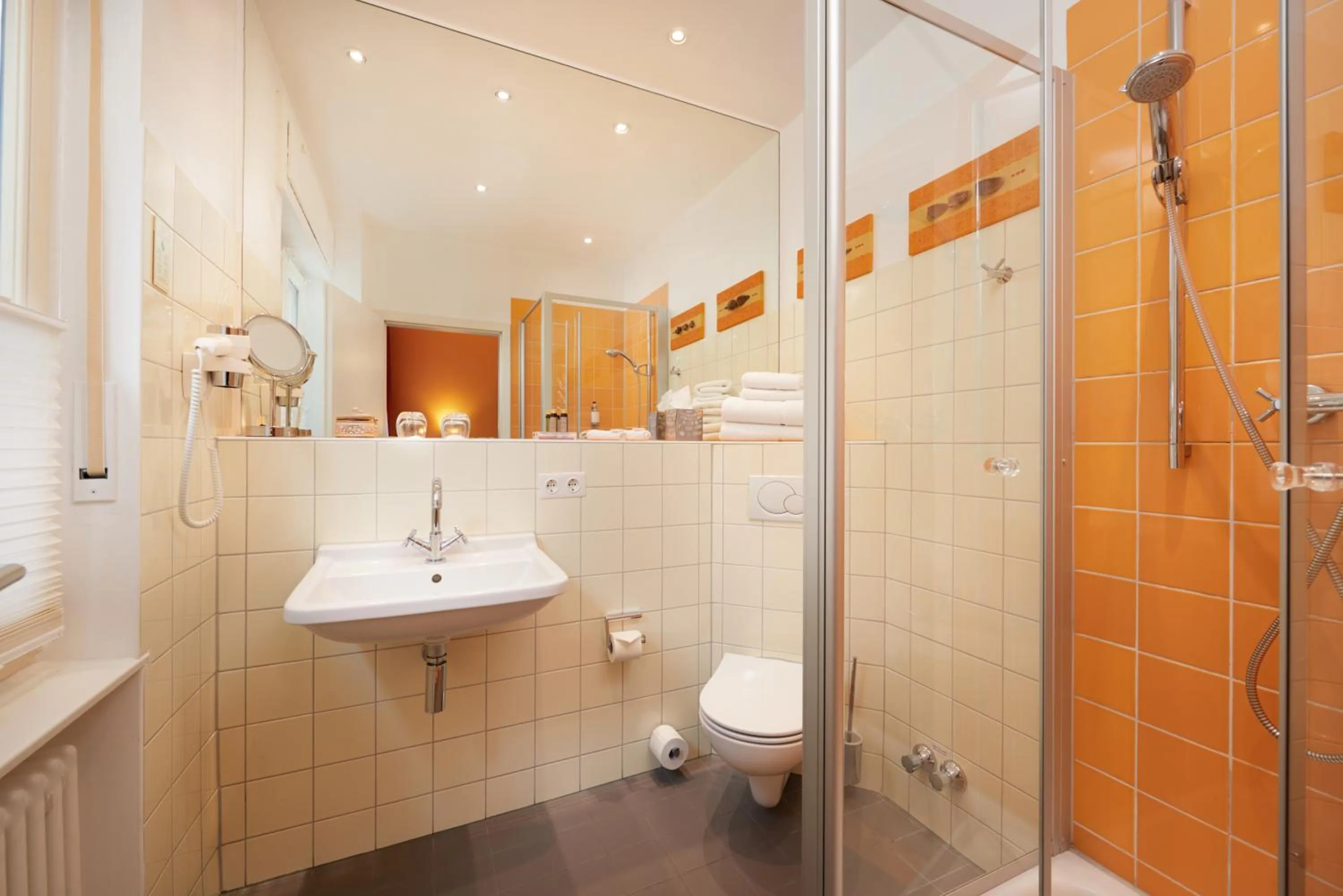 Shower in Design-Boutique Hotel Vosteen