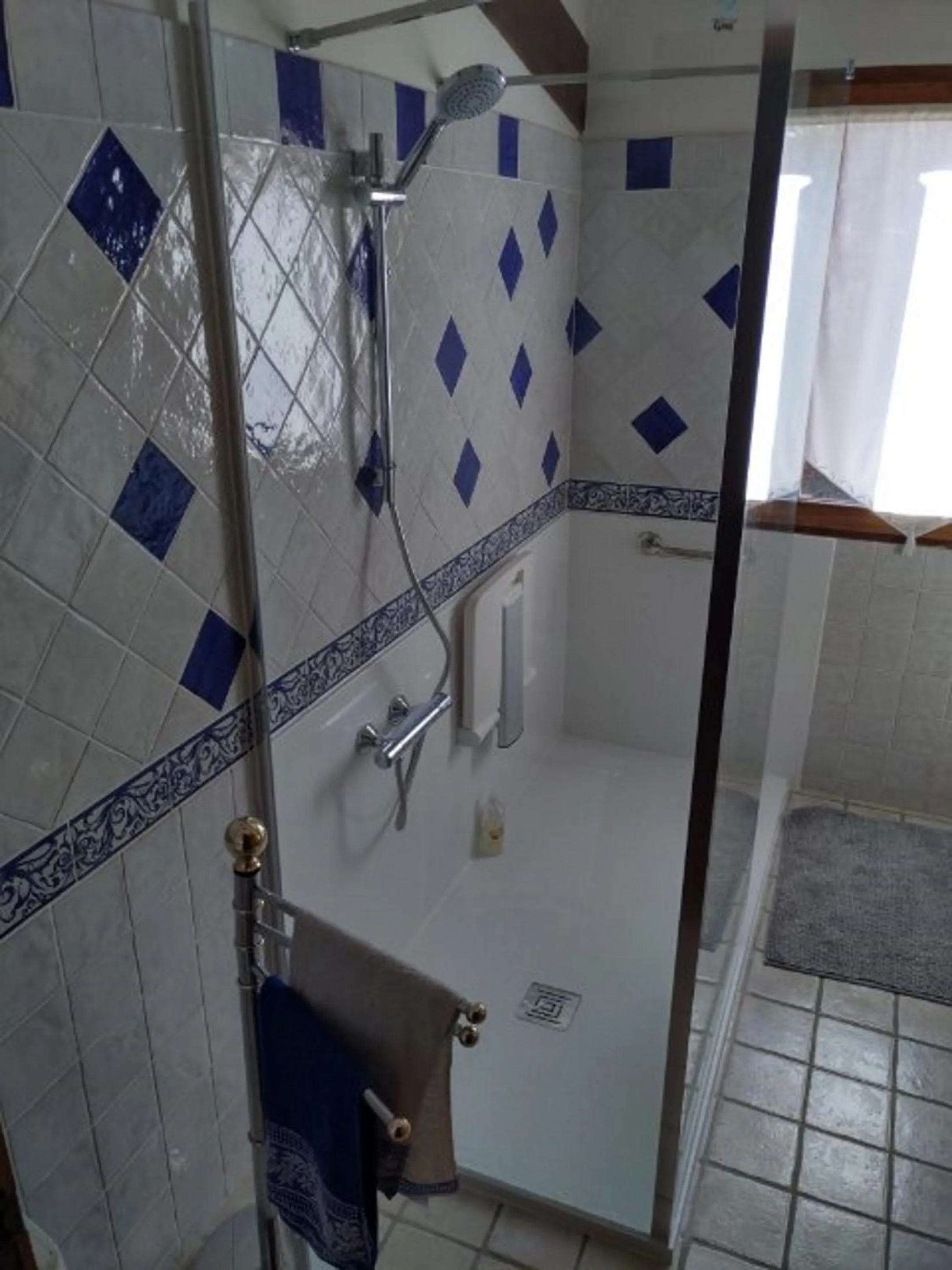 Bathroom in Chambres d'hôtes Elisa & Etienne