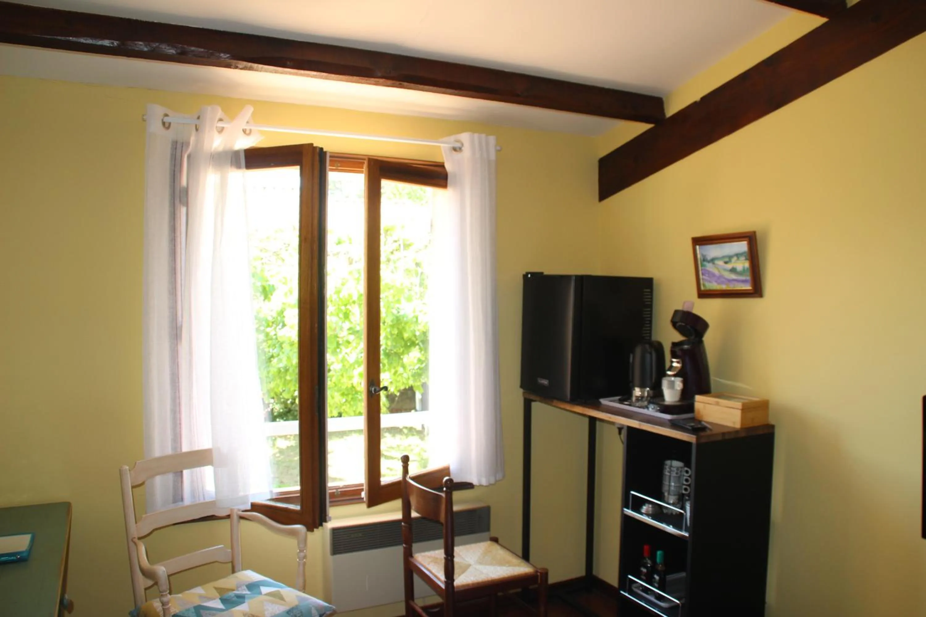 oven in Chambres d'hôtes Elisa & Etienne