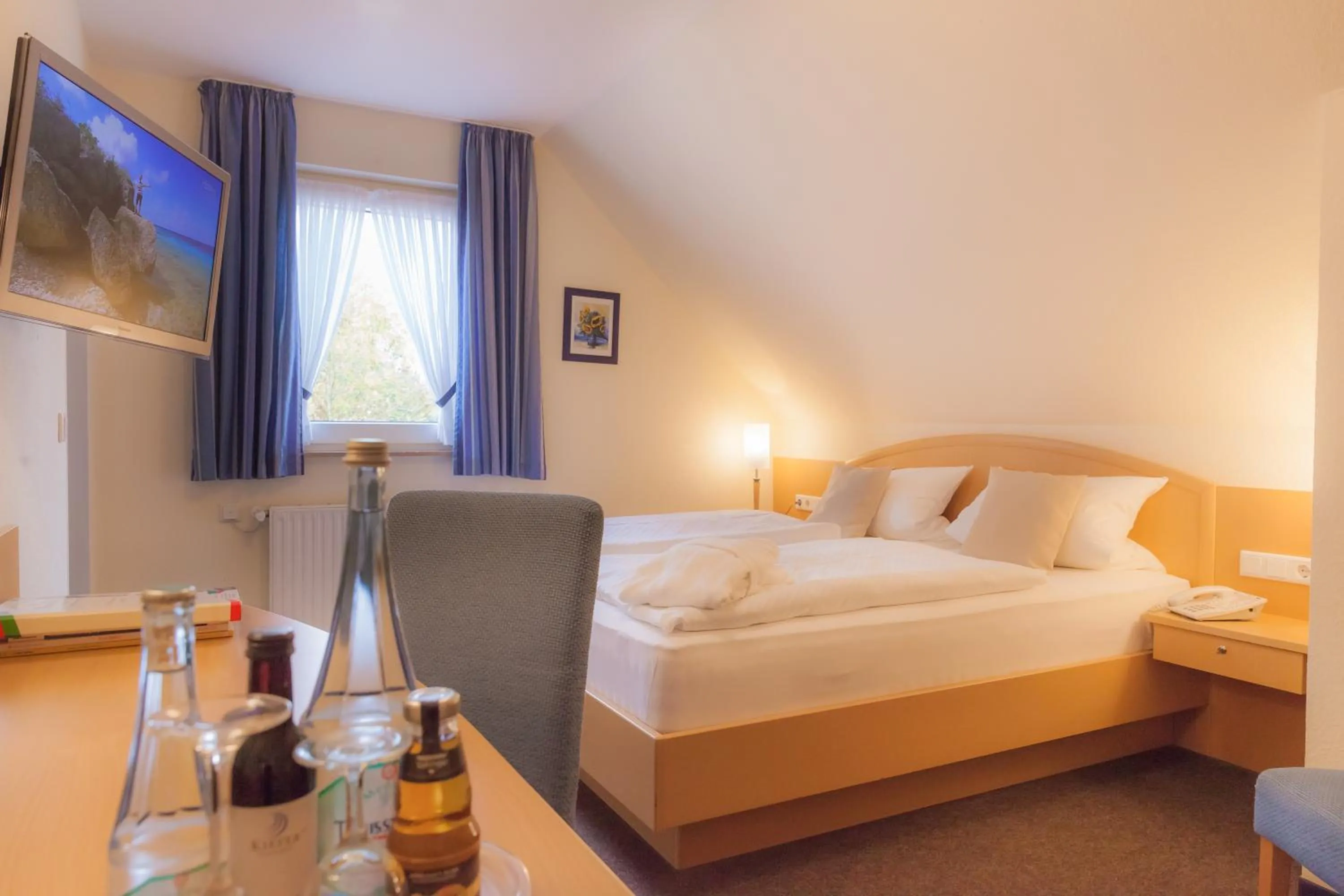 Bed in Landhotel Hermannshöhe