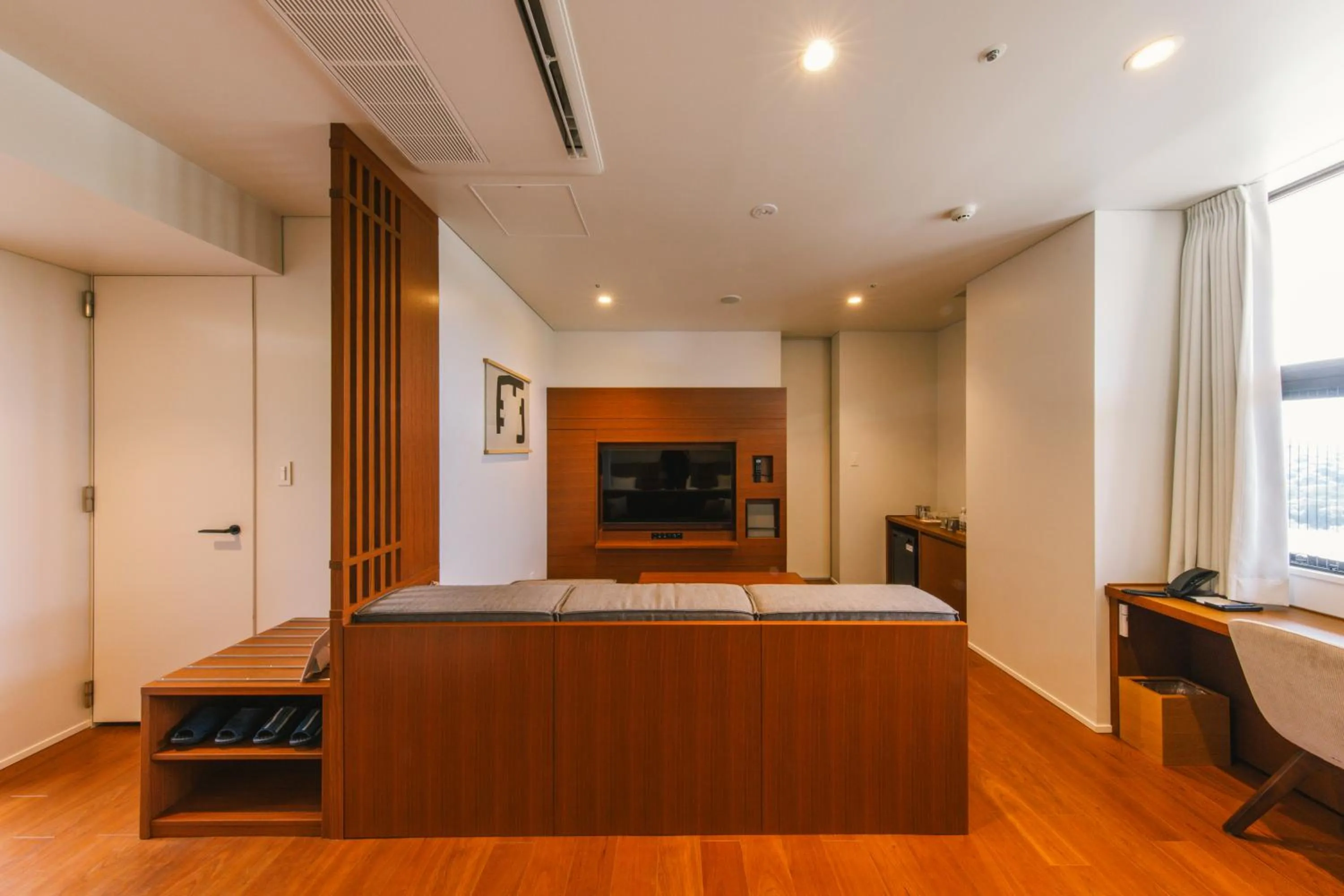 Living room, Bed in Hotel Vison