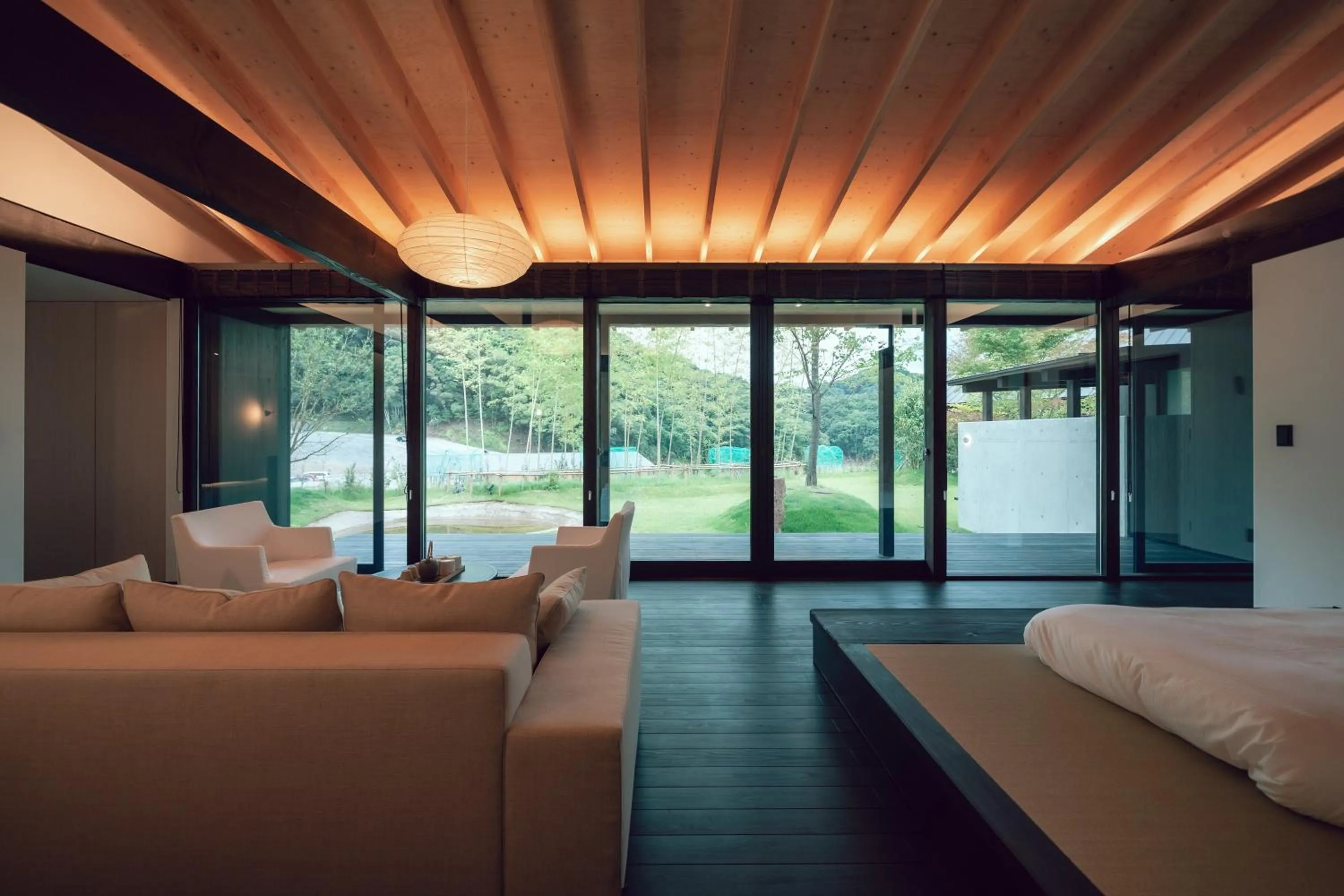 Living room, Bed in Hotel Vison