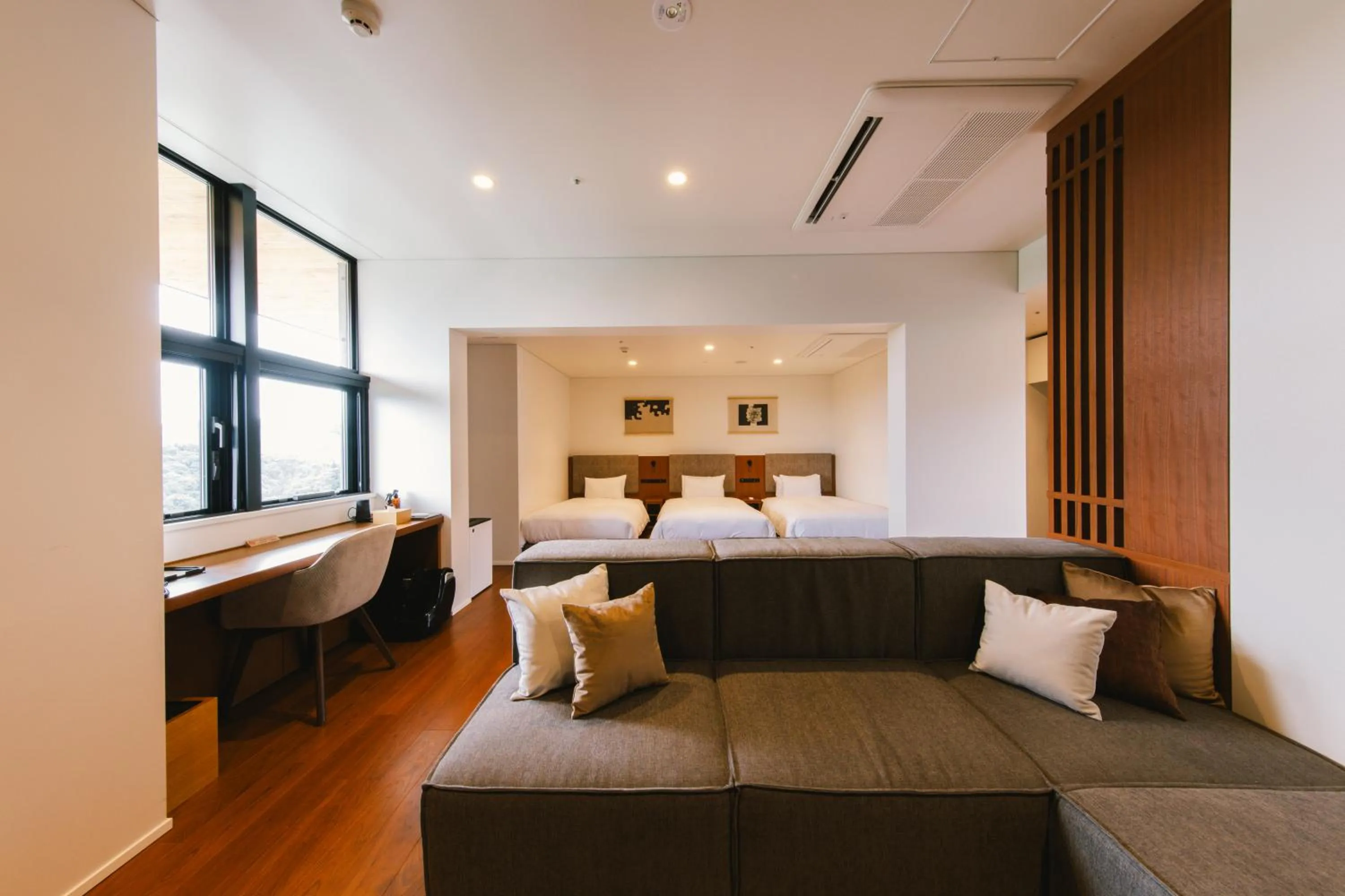 Photo of the whole room, Bed in Hotel Vison