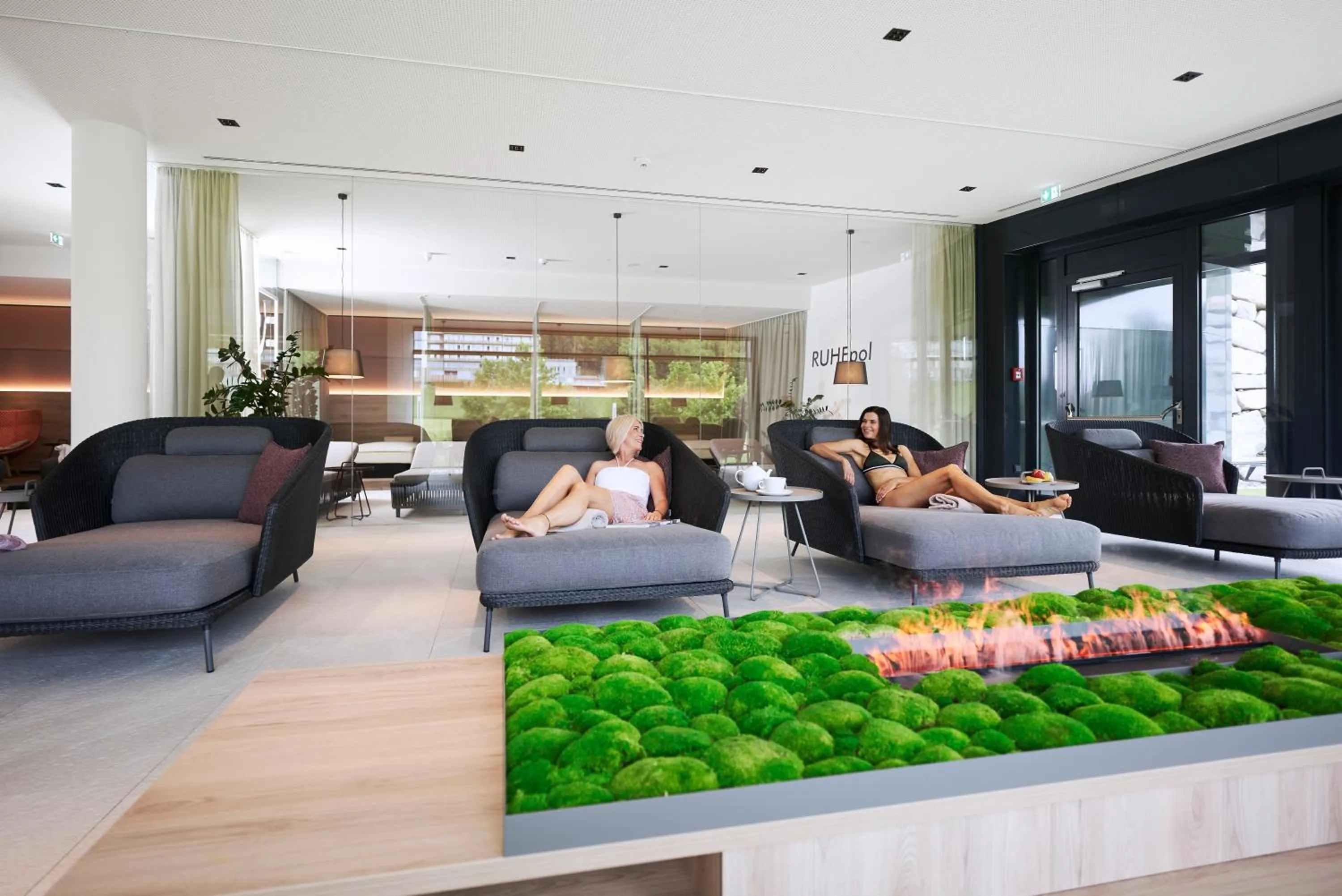 Hot Tub in Spa Hotel Bründl