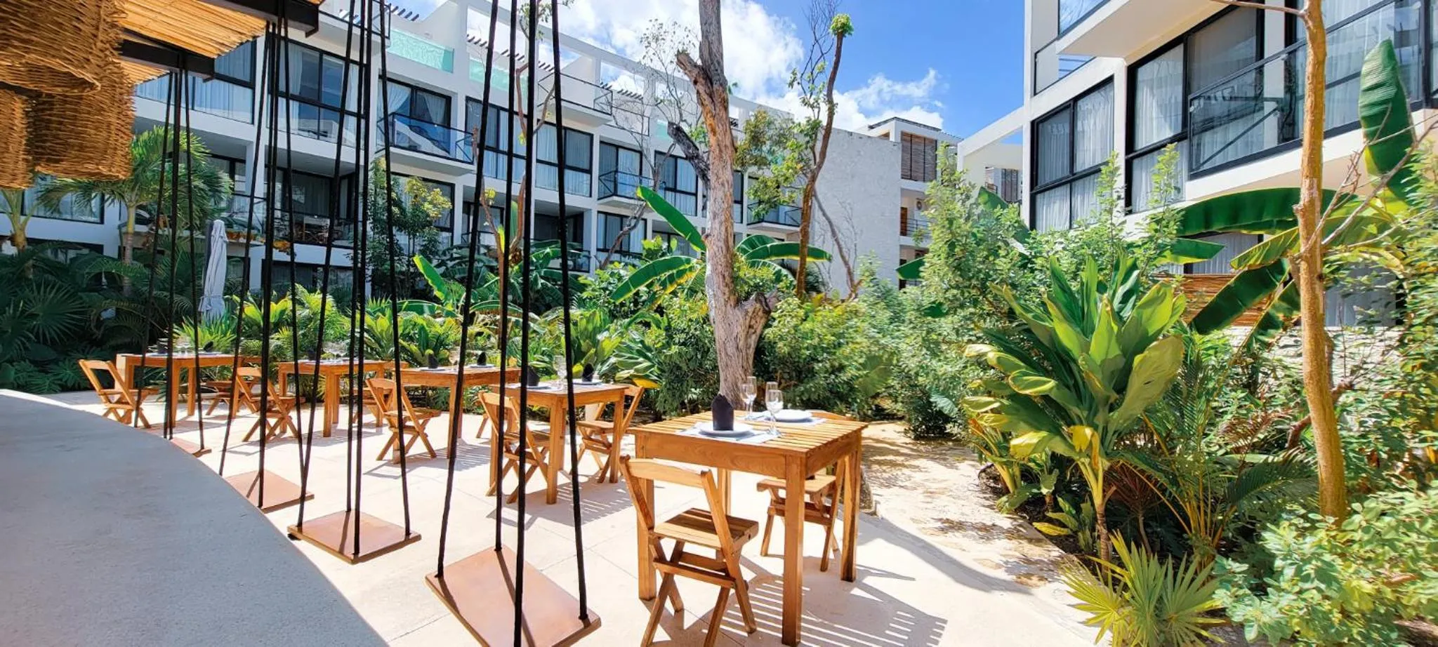 Restaurant/places to eat in The Waves Tulum by BNB Experience