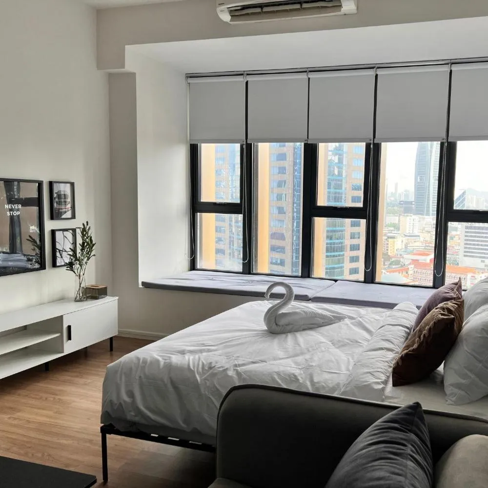 Bed in Ceylonz Suites by Living Signature