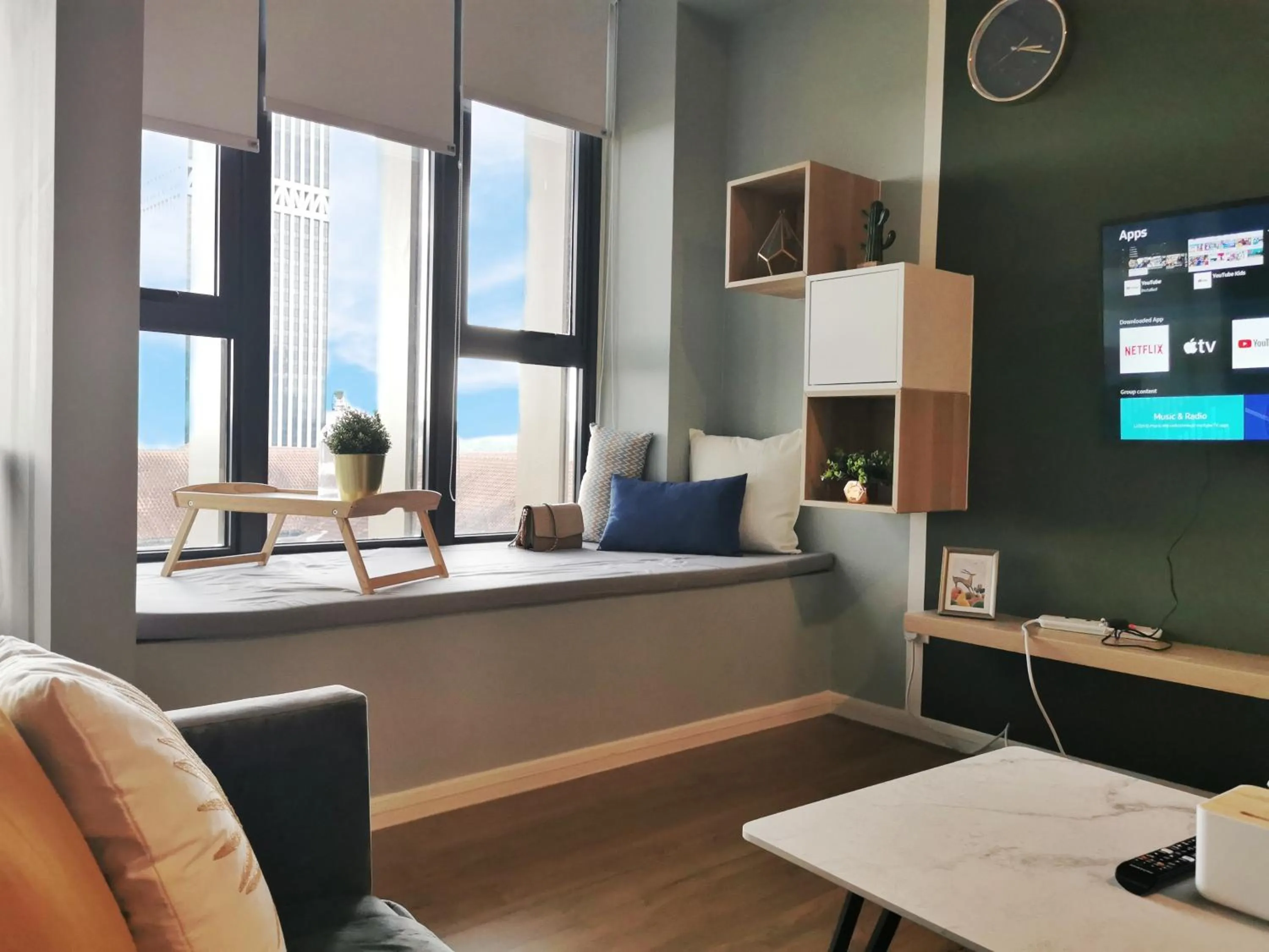 Ceylonz Suites by Living Signature