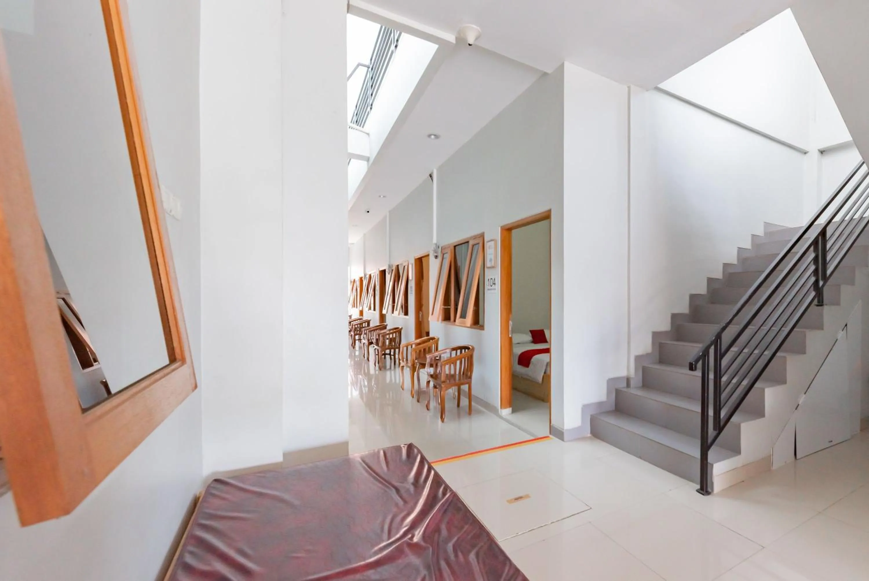 Living room in RedDoorz Syariah near DPRD Kabupaten Subang