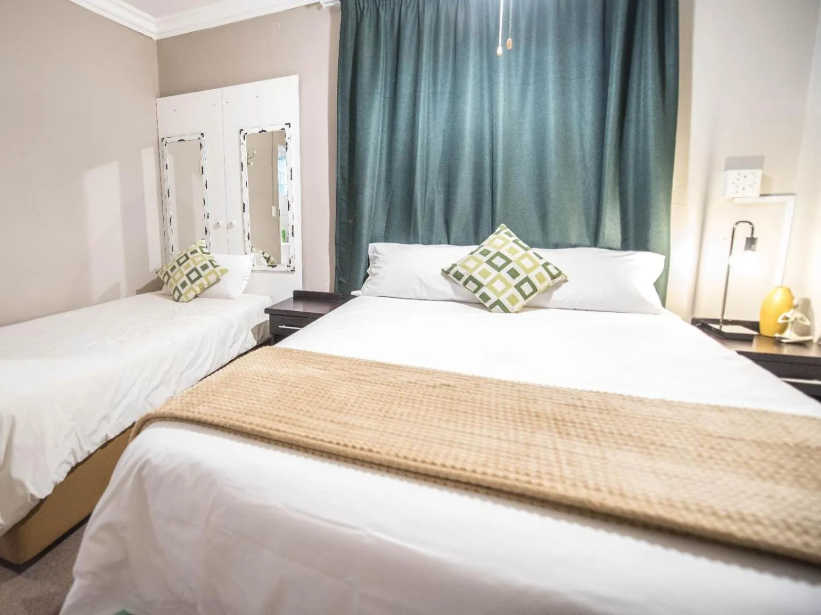 Bedroom, Bed in Cottonwood Guesthouse Oasis