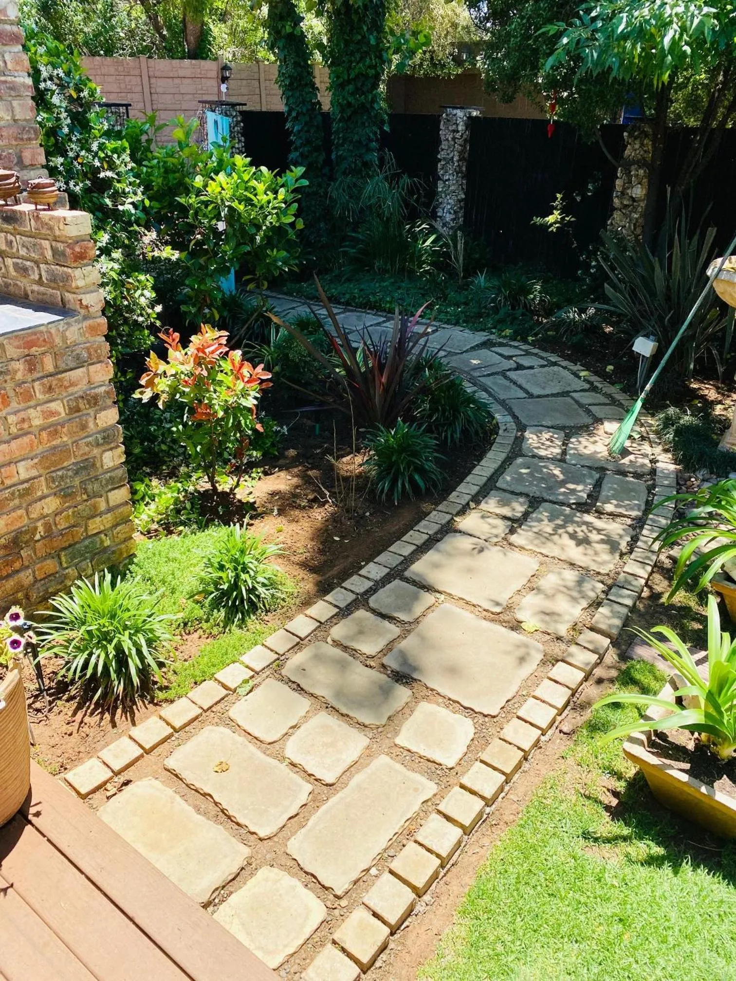 Garden in Cottonwood Guesthouse Oasis