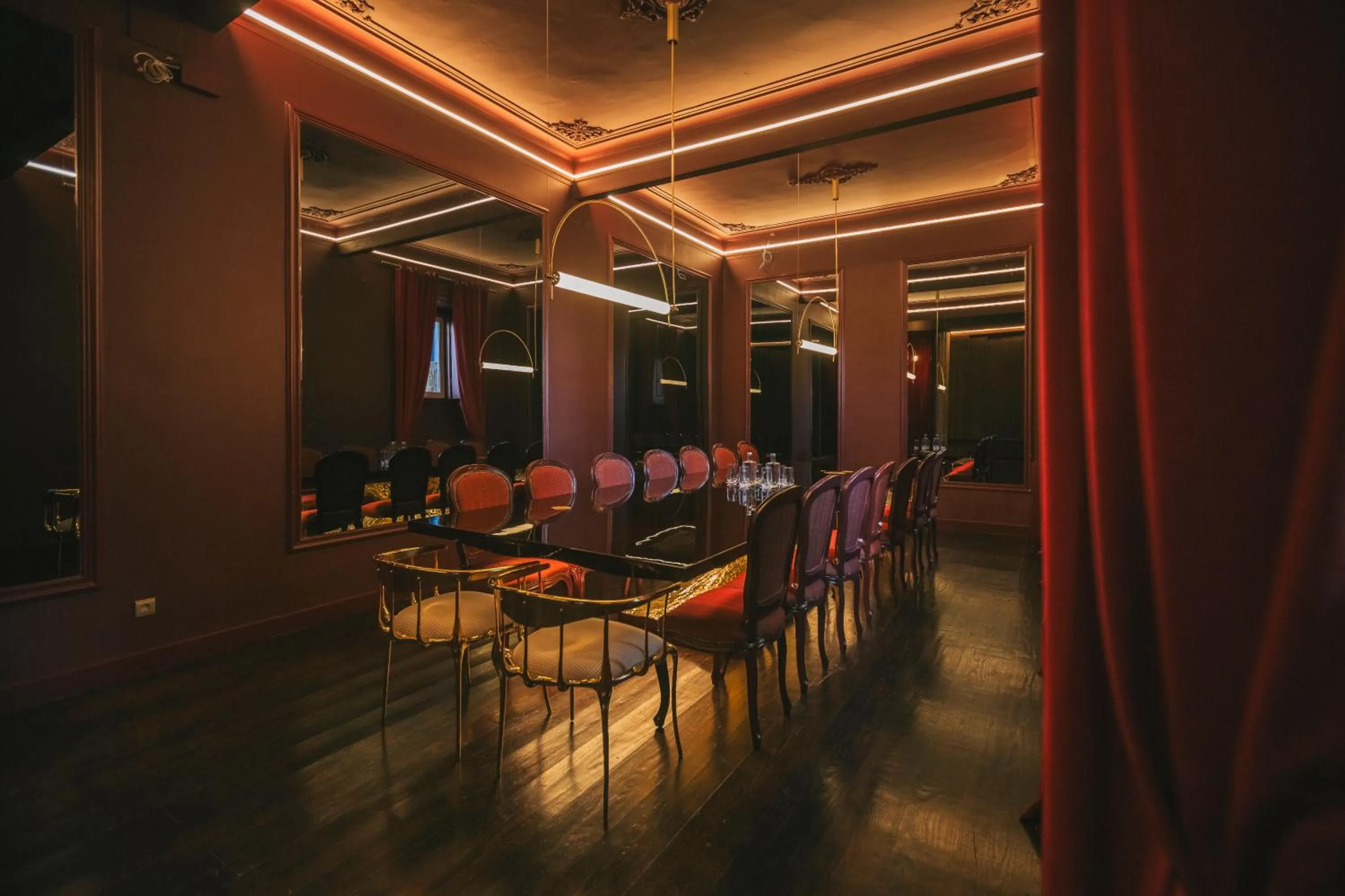 Meeting/conference room in Torel Palace Lisbon