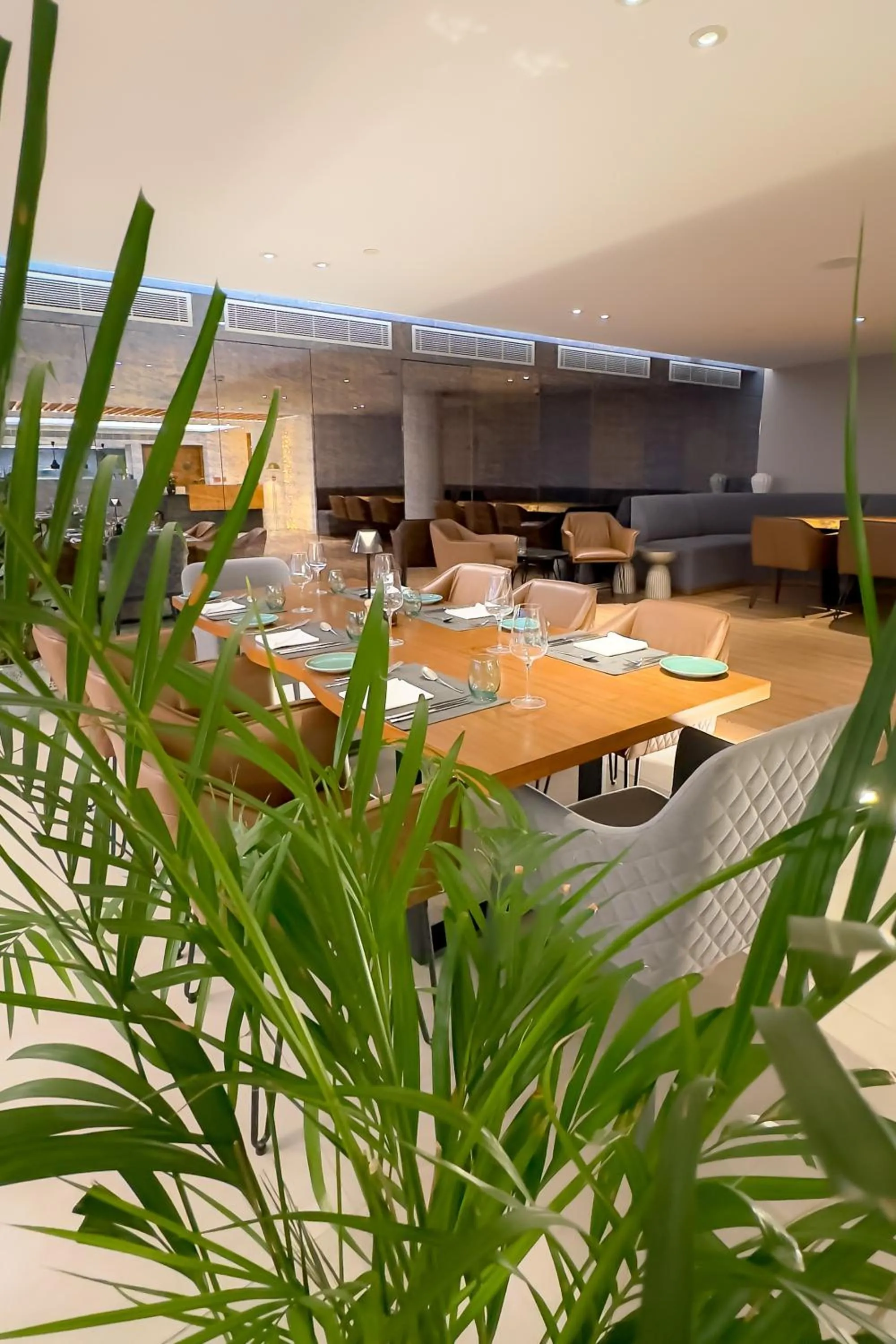 Restaurant/places to eat in Radisson Beach Resort Larnaca