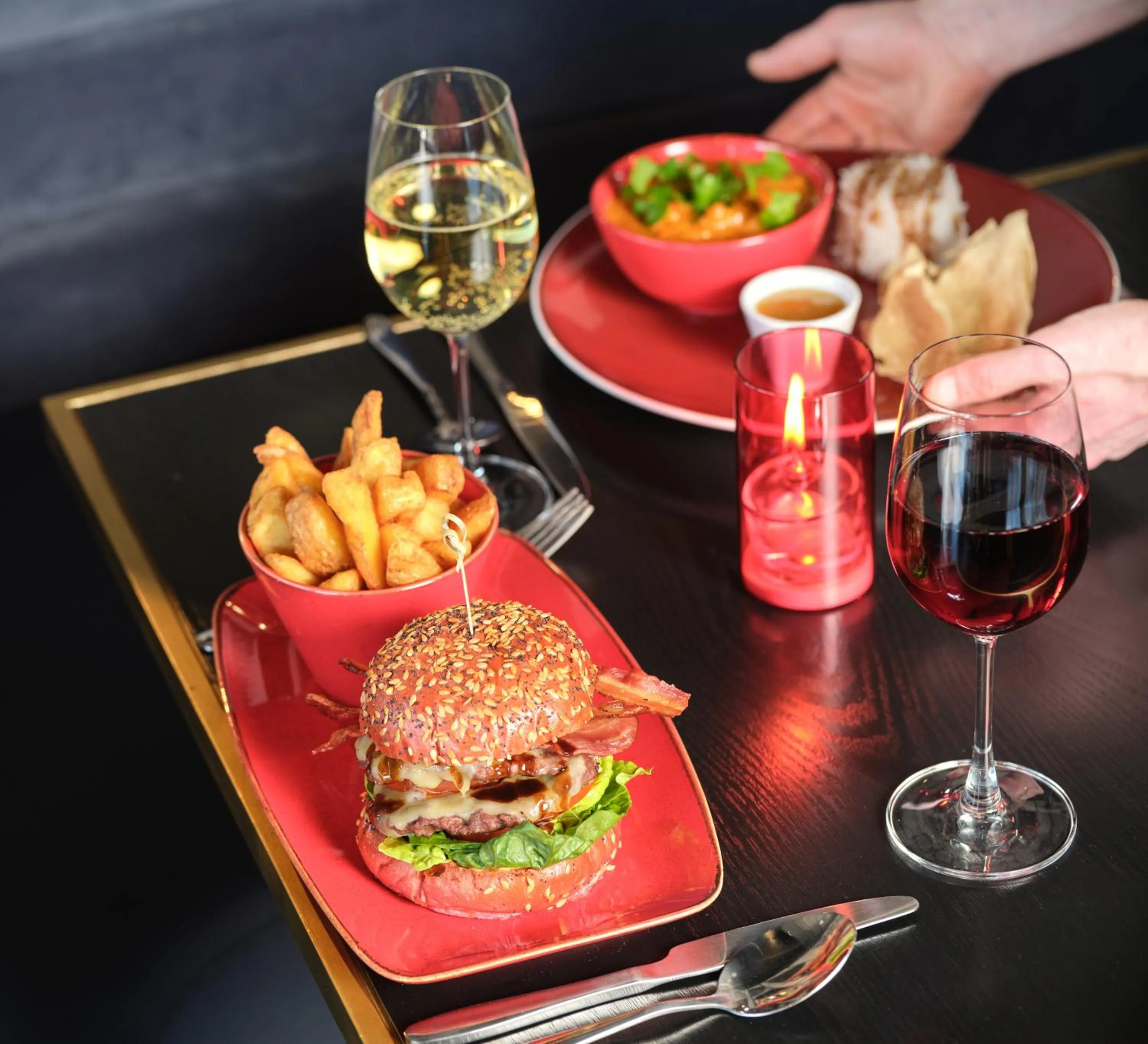 Food and drinks in Radisson RED London Gatwick Airport