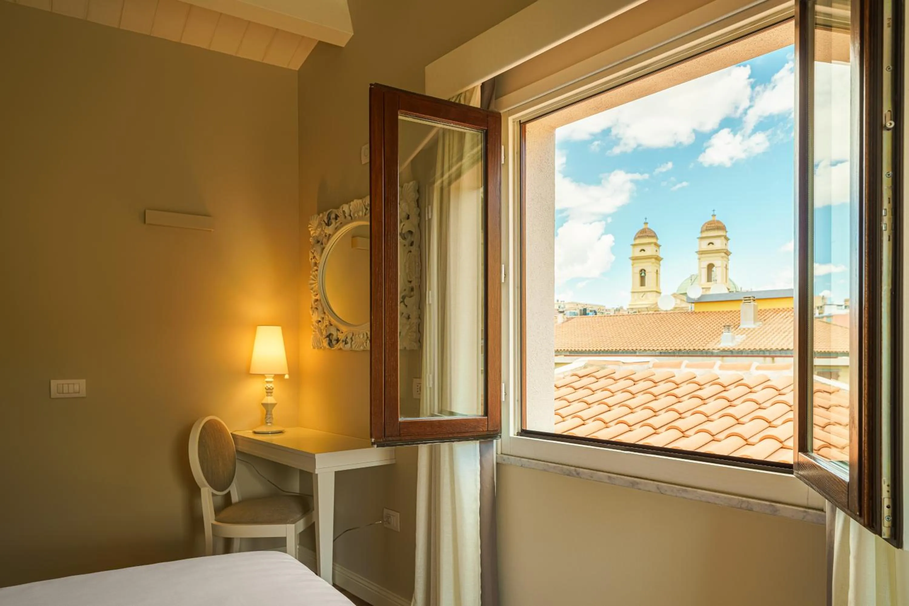 City view, Bed in Boutique Hotel Carlo Felice