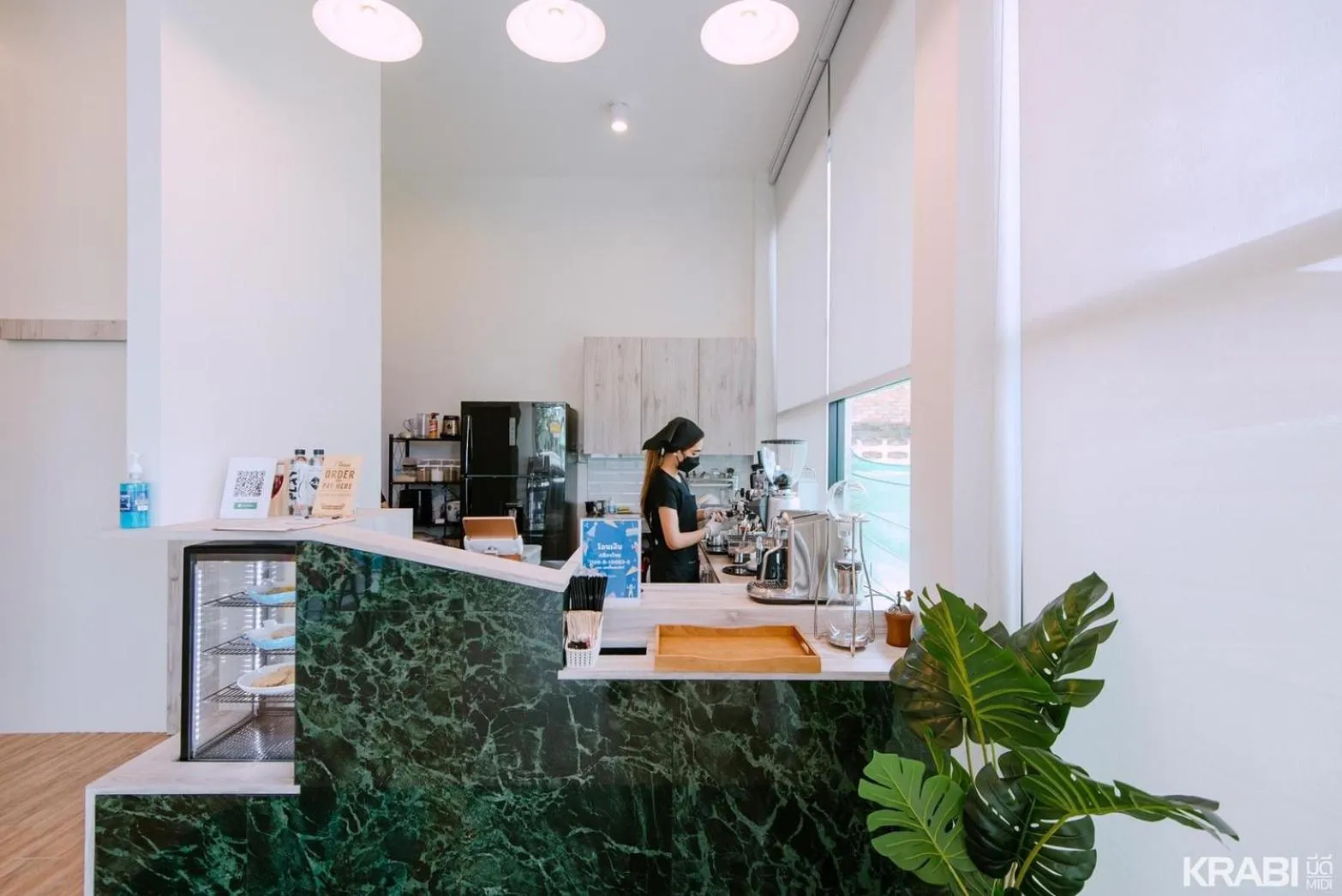 Property building in Play Poshtel & Cafe'