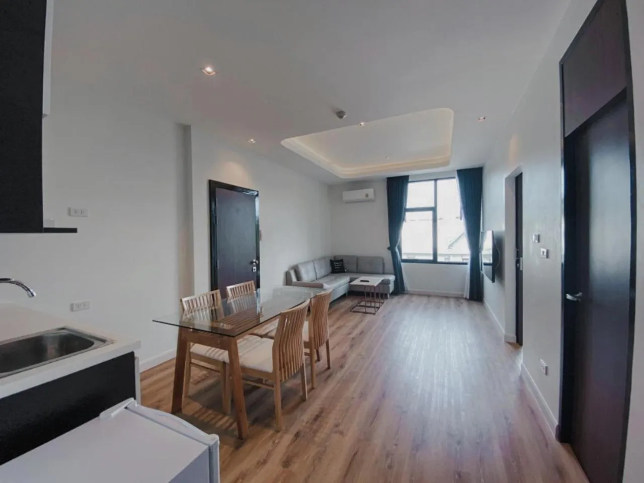 Kitchen or kitchenette in Play Poshtel & Cafe'