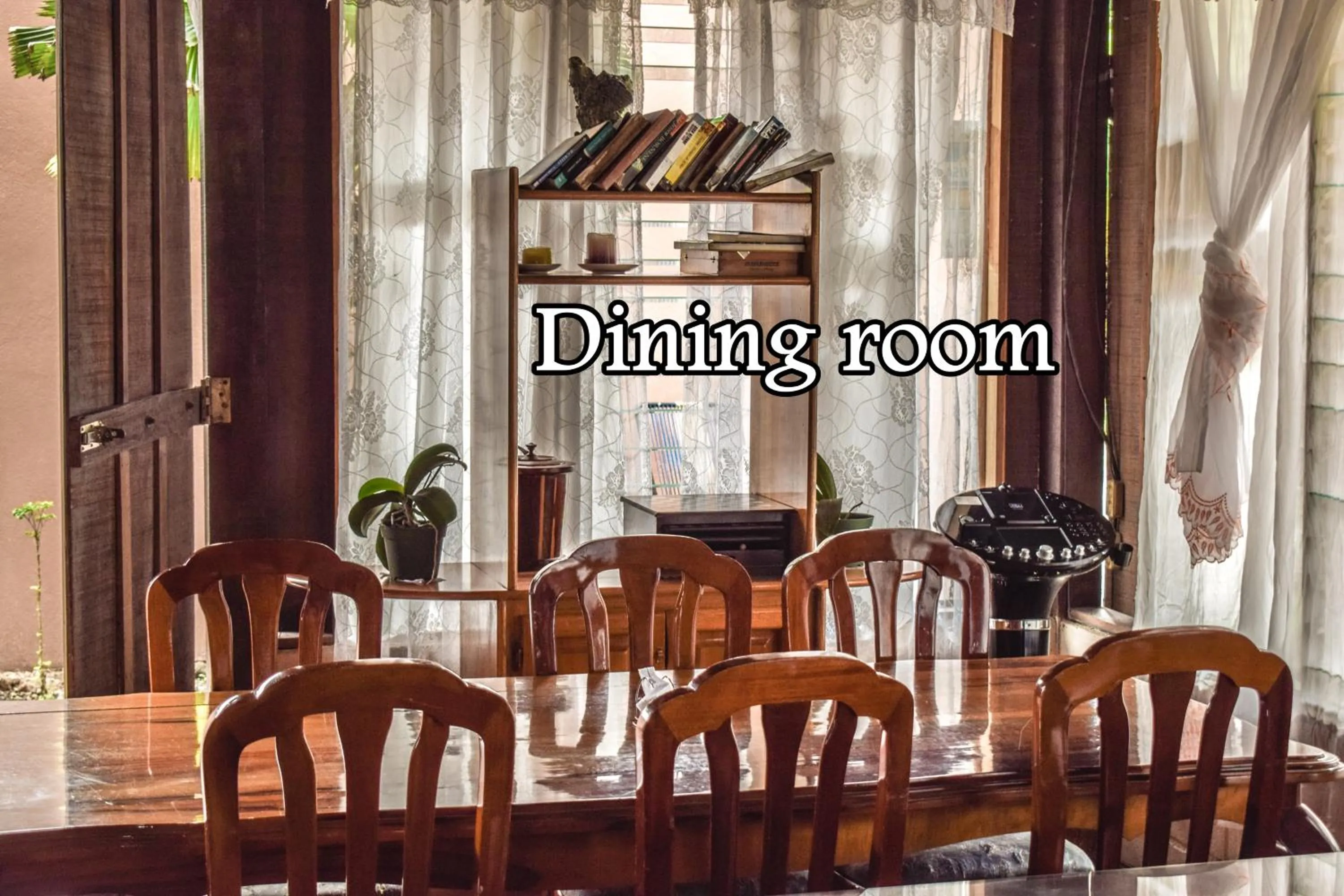Communal kitchen in Hotel La Choza Inn