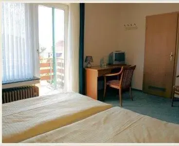 Double Room in Hotel-Pension Ursula Double Room in Hotel-Pension Ursula