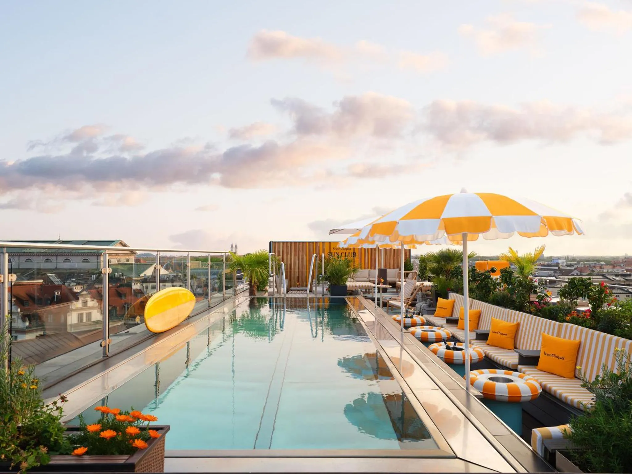 Swimming pool in Mandarin Oriental, Munich