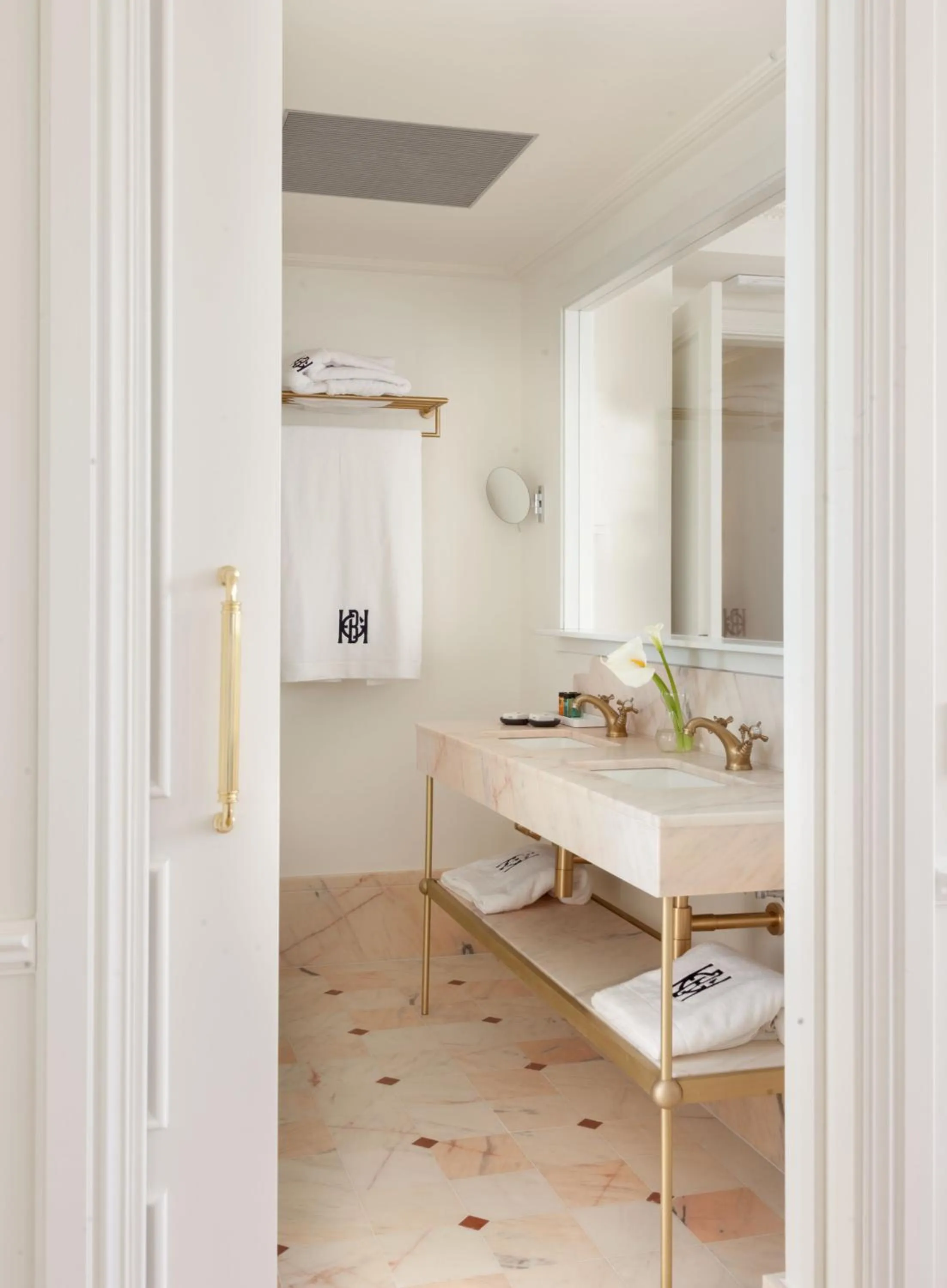 Bathroom in Gran hotel Brillante