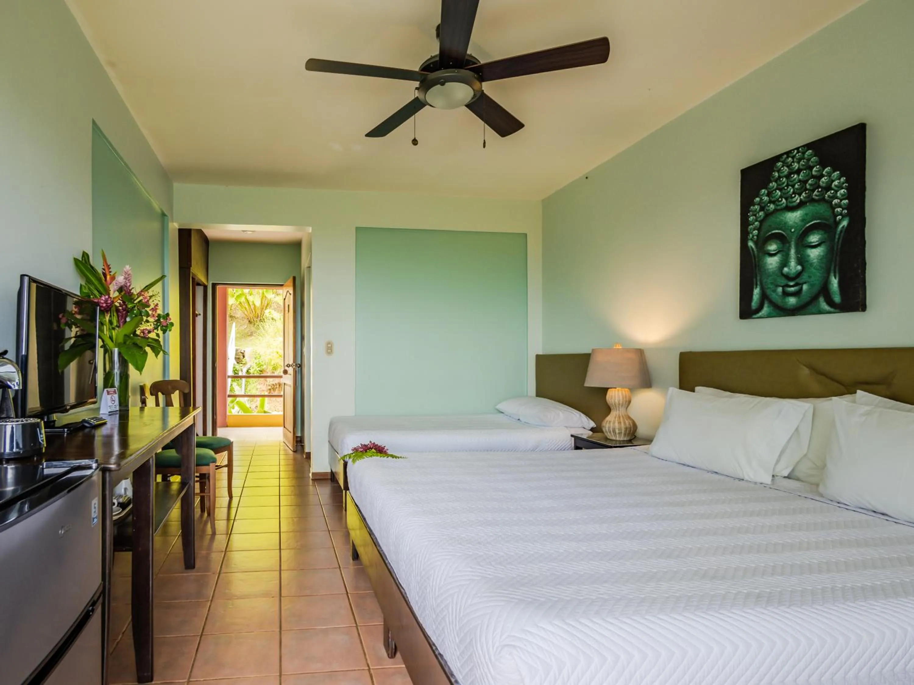 Property building, Bed in Vista Ballena