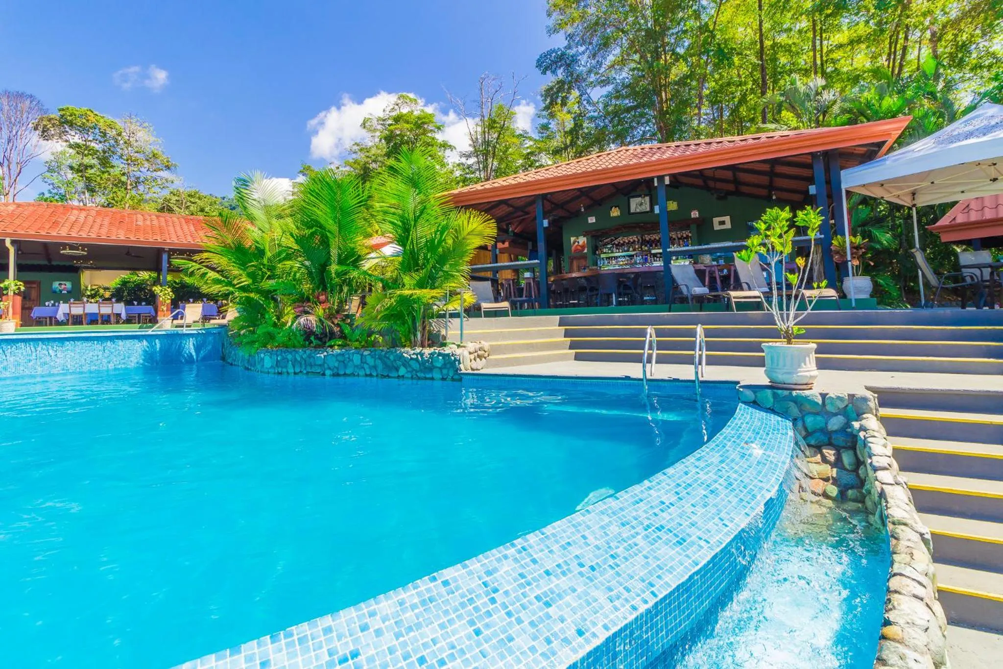 Property building in Vista Ballena