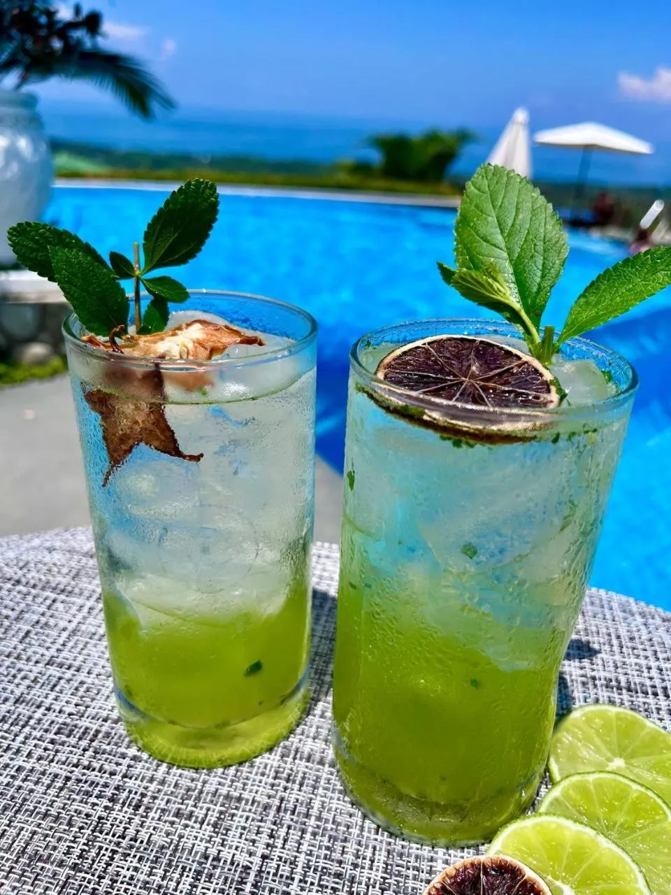 Restaurant/places to eat in Vista Ballena