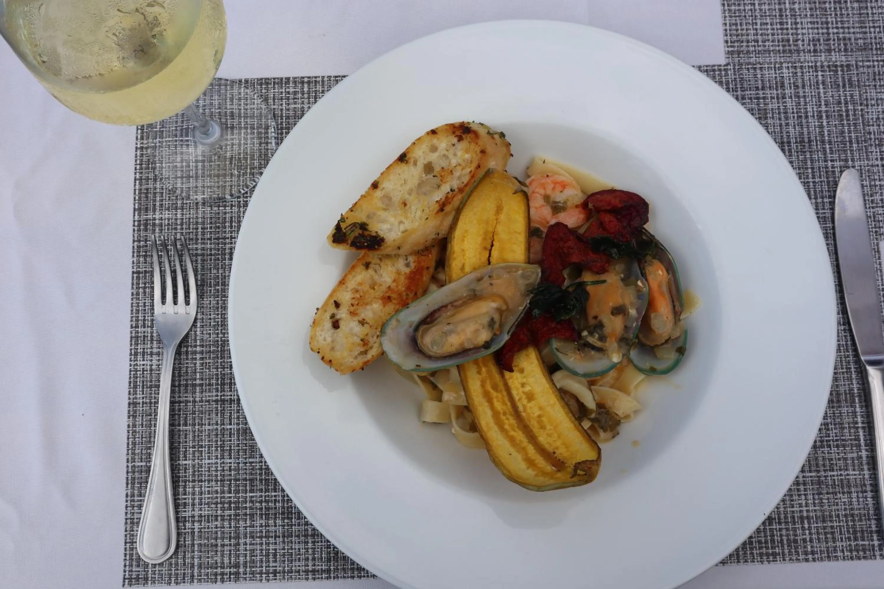 Food and drinks in Vista Ballena