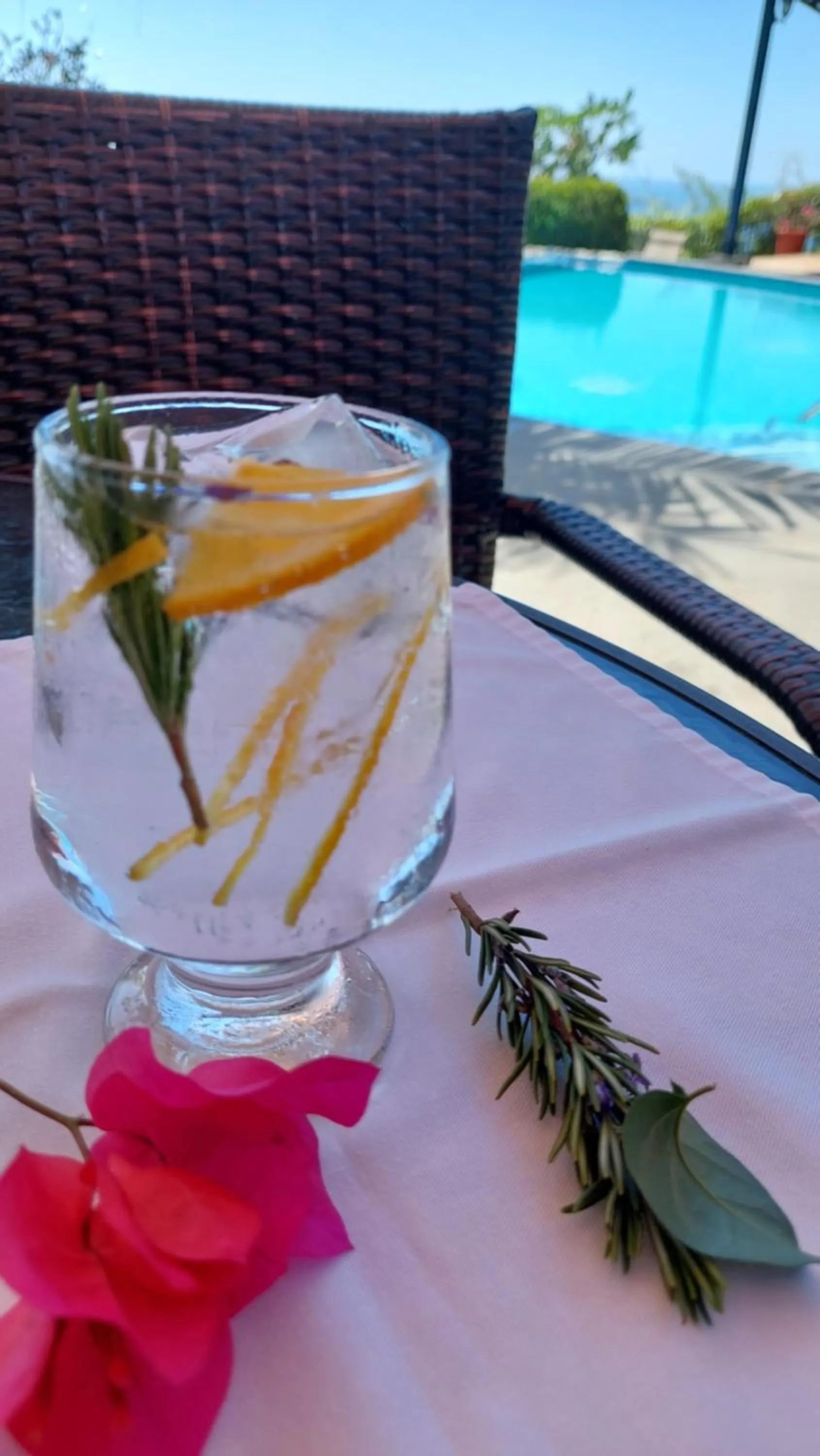 Restaurant/places to eat in Vista Ballena