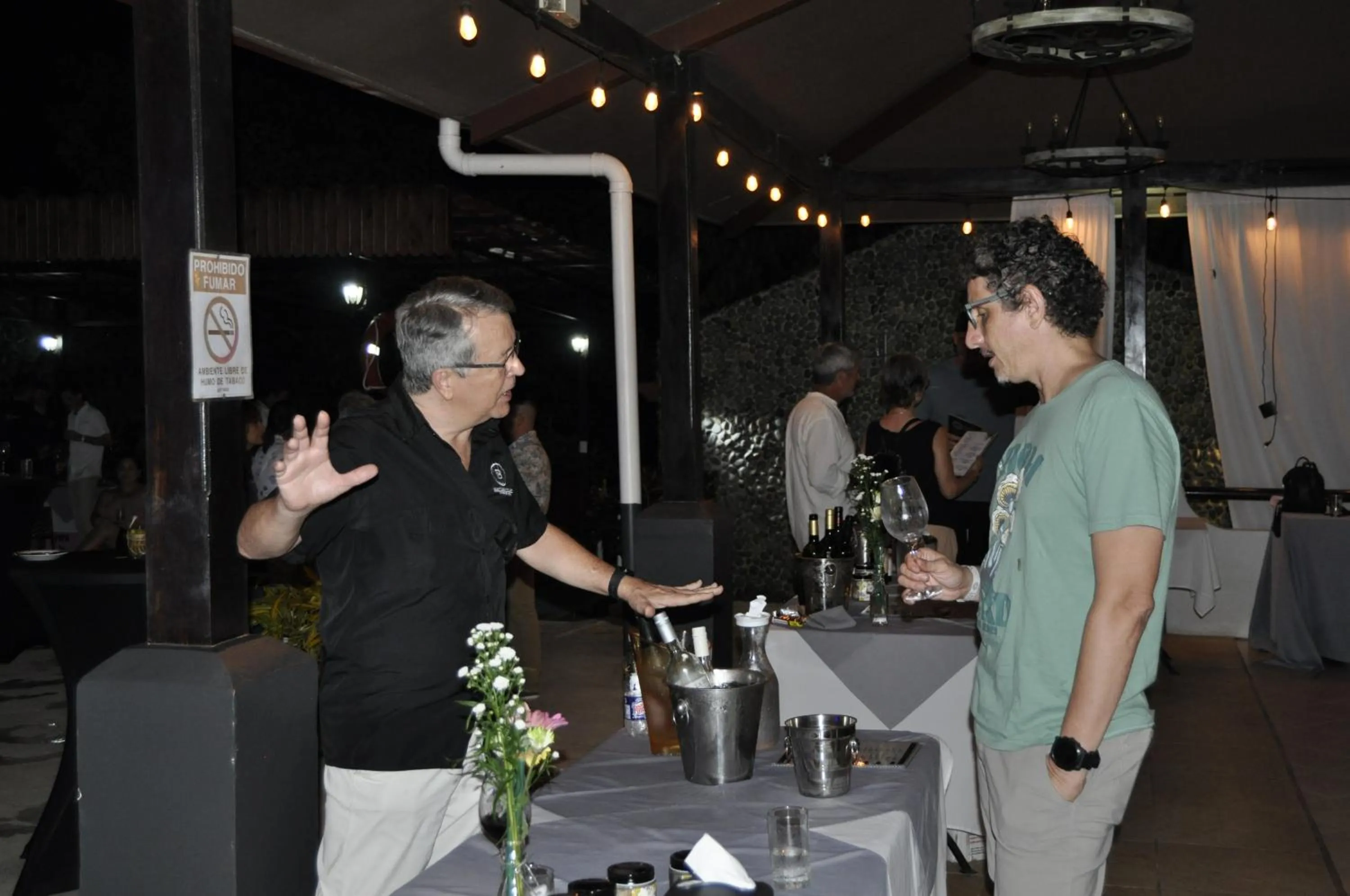 Restaurant/places to eat in Vista Ballena