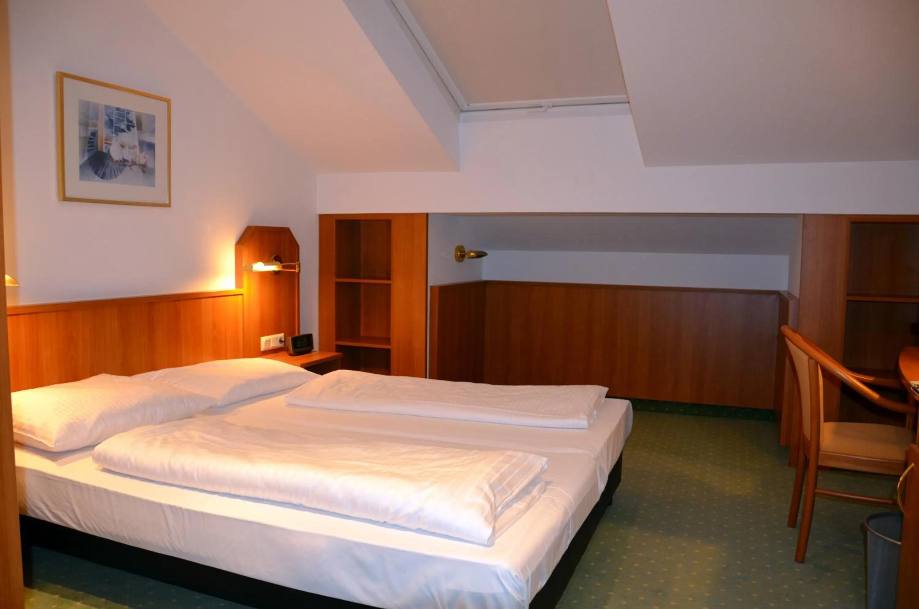 Bed in Hotel Haus am Park