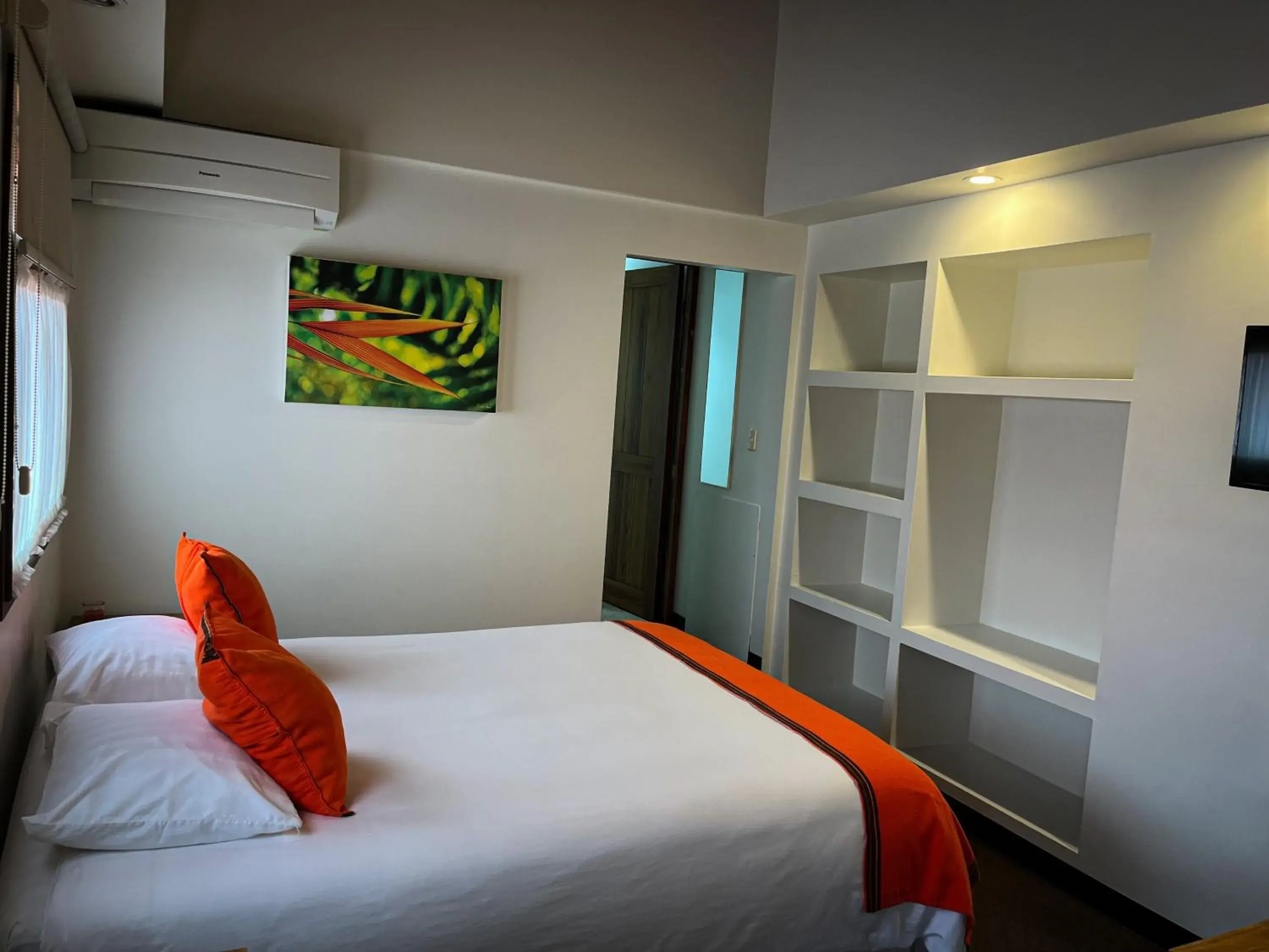 Queen Room in Legacy Boutique Hotel Queen Room in Legacy Boutique Hotel