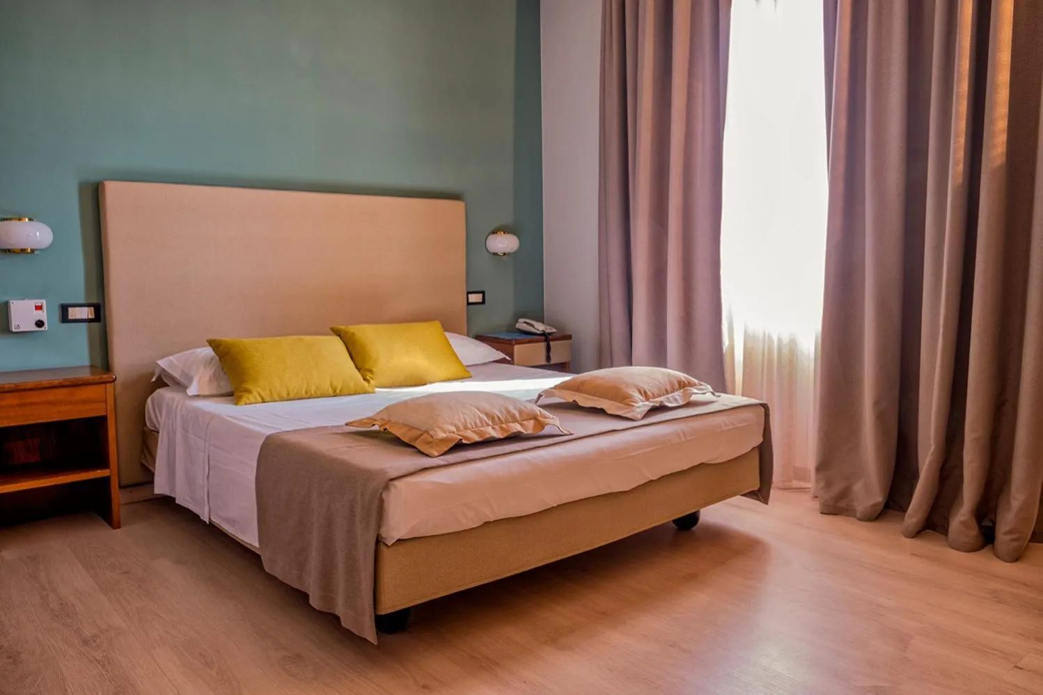 Bedroom, Bed in Albergo Cerchi