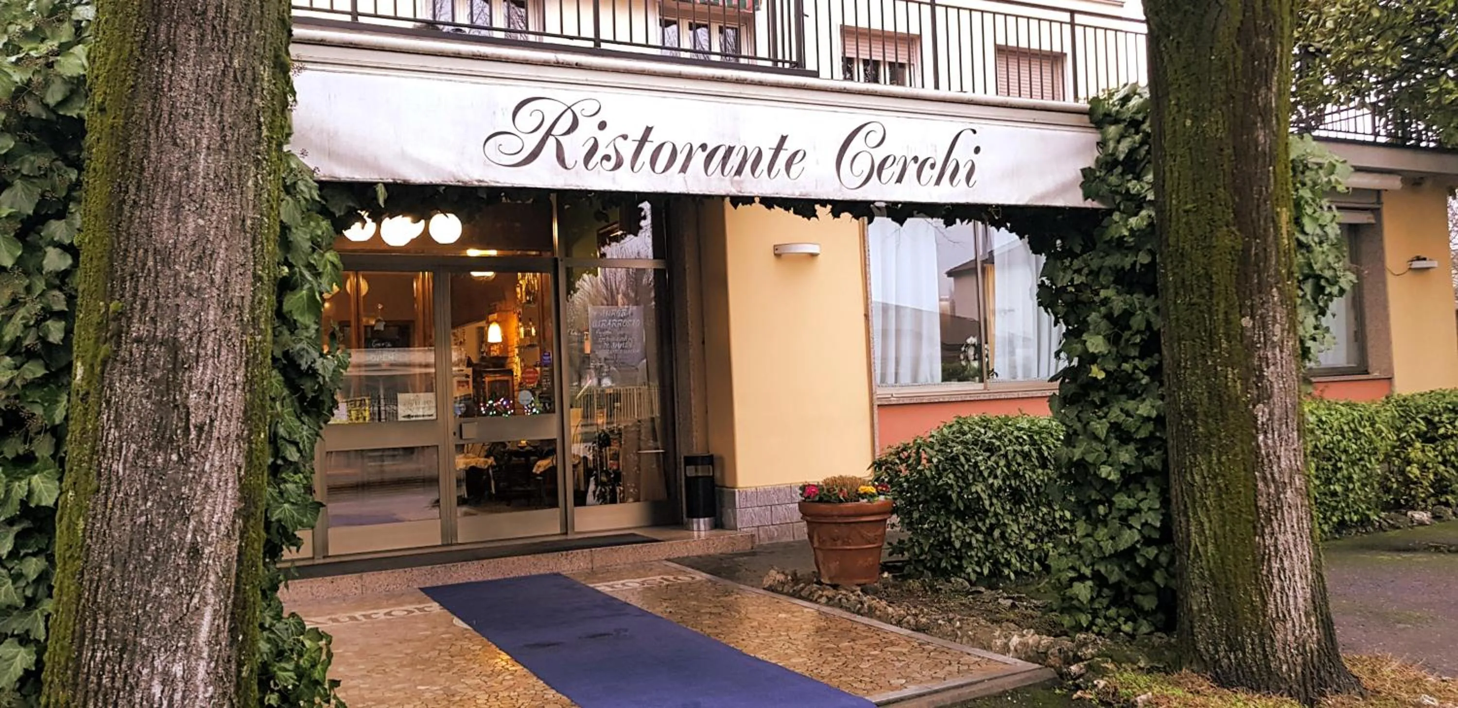 Facade/entrance in Albergo Cerchi