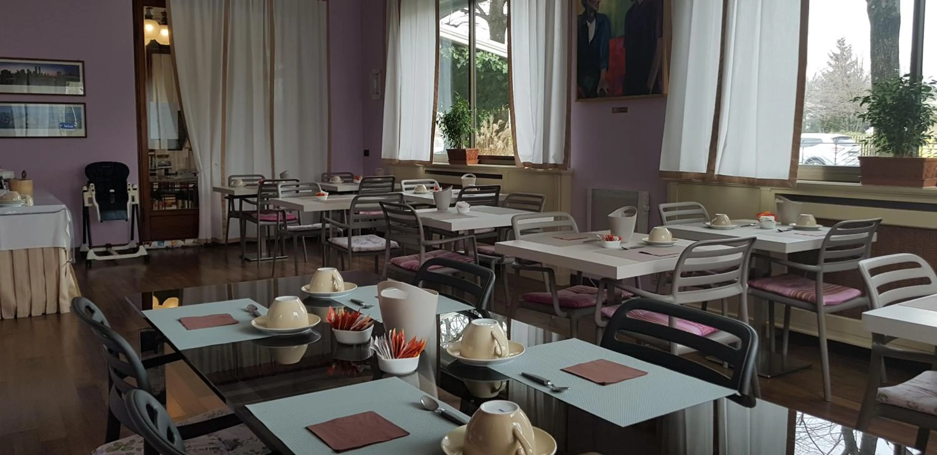 Restaurant/places to eat in Albergo Cerchi