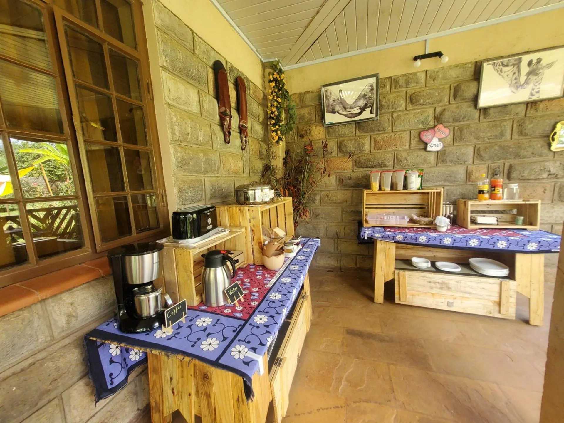 Restaurant/places to eat in Edaala Comfort - B&B