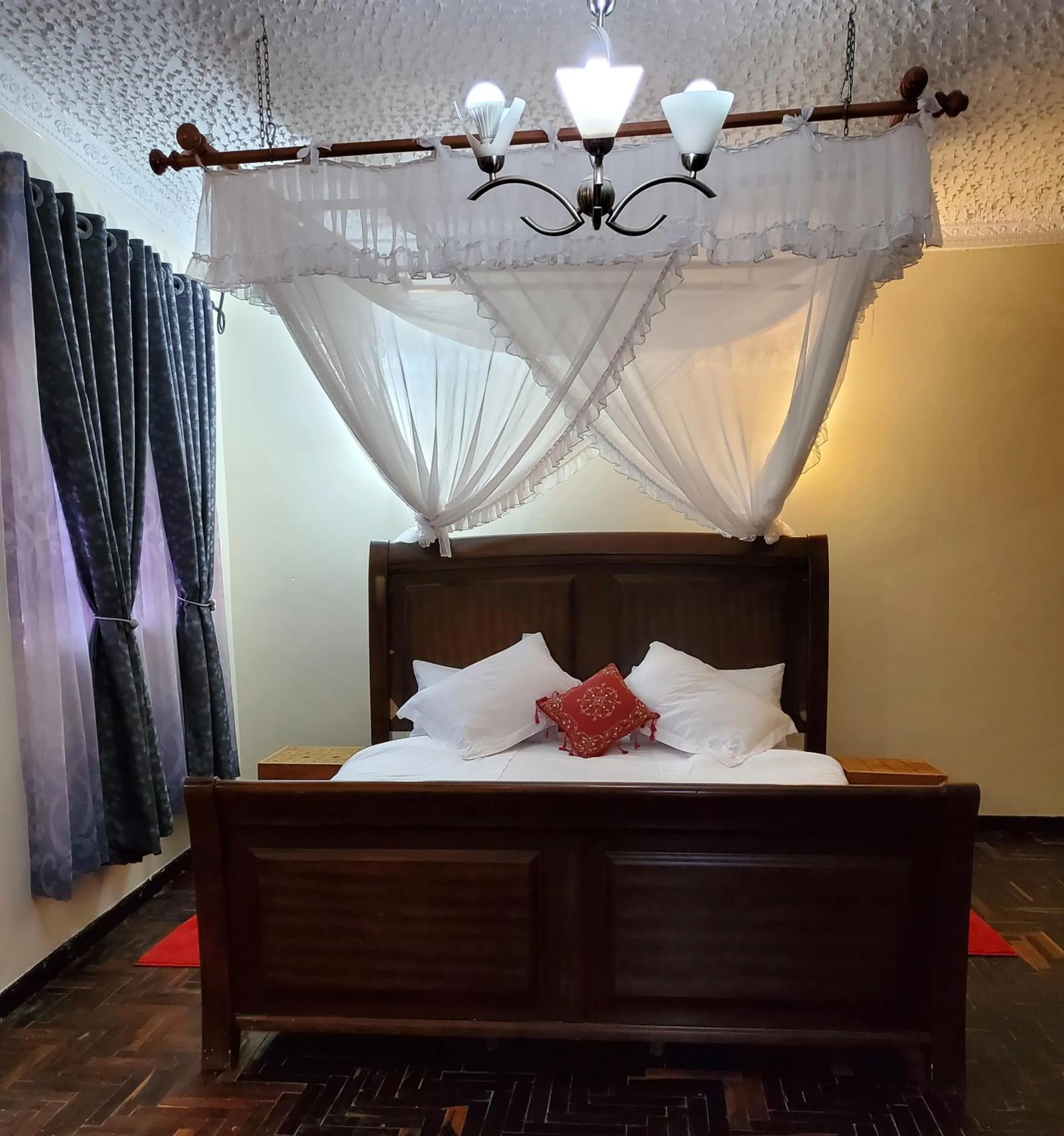 Bedroom, Bed in Edaala Comfort - B&B