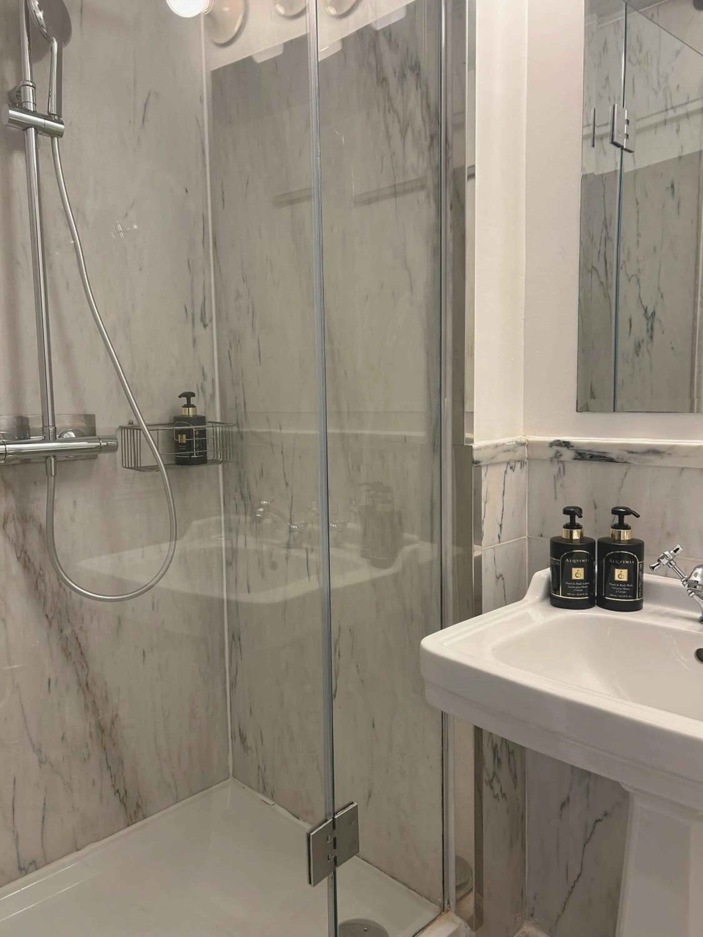 Bathroom in Casa Oliver Boutique B&B - Principe Real