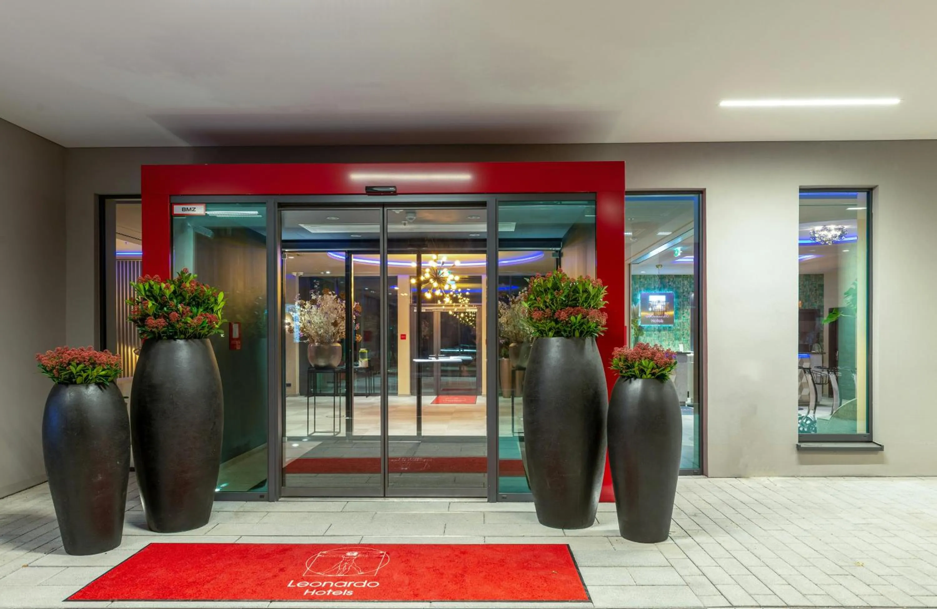 Facade/entrance in Leonardo Hotel Augsburg